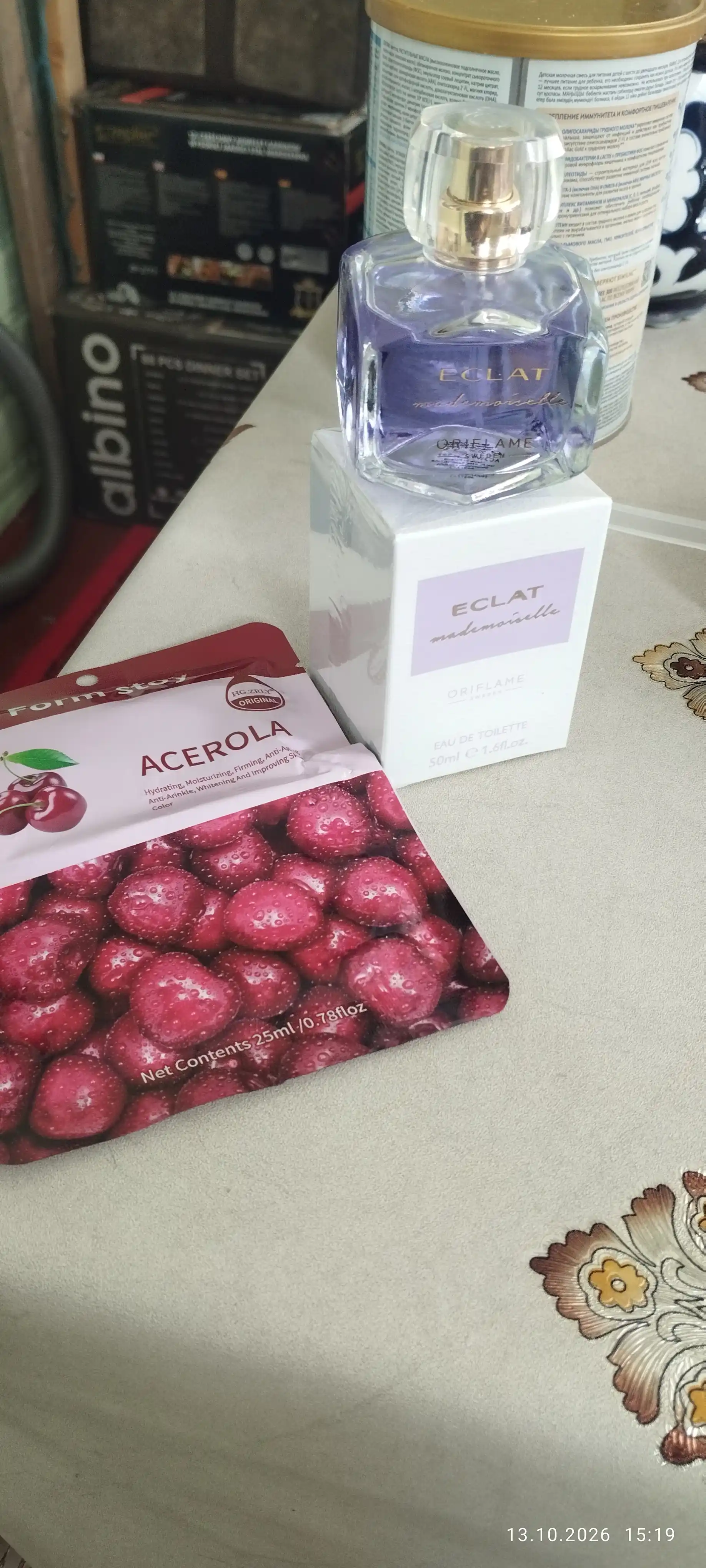 Ayollar Xushbo'ylangan suv Eclat Mademoiselle  50 ml — nafis va yoqimli hidli parfum
