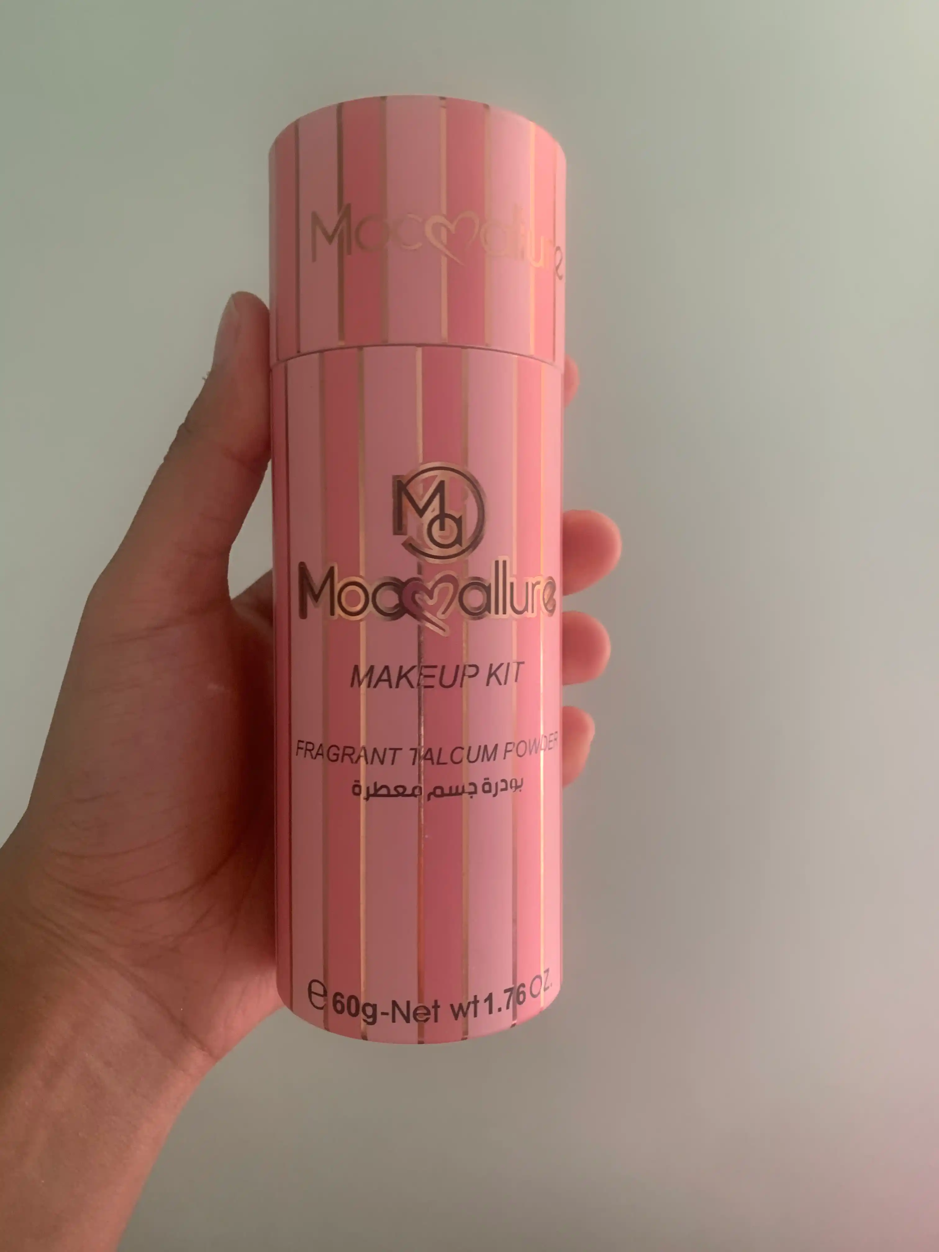 Parfyumli tana talki Moccallure White, 100 g, premium pudra, namlikka qarshi, uzoq hidli