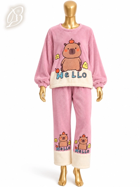 Ayollar uchun momiq pijama — issiq, yumshoq uy kiyimi, penyuar - 