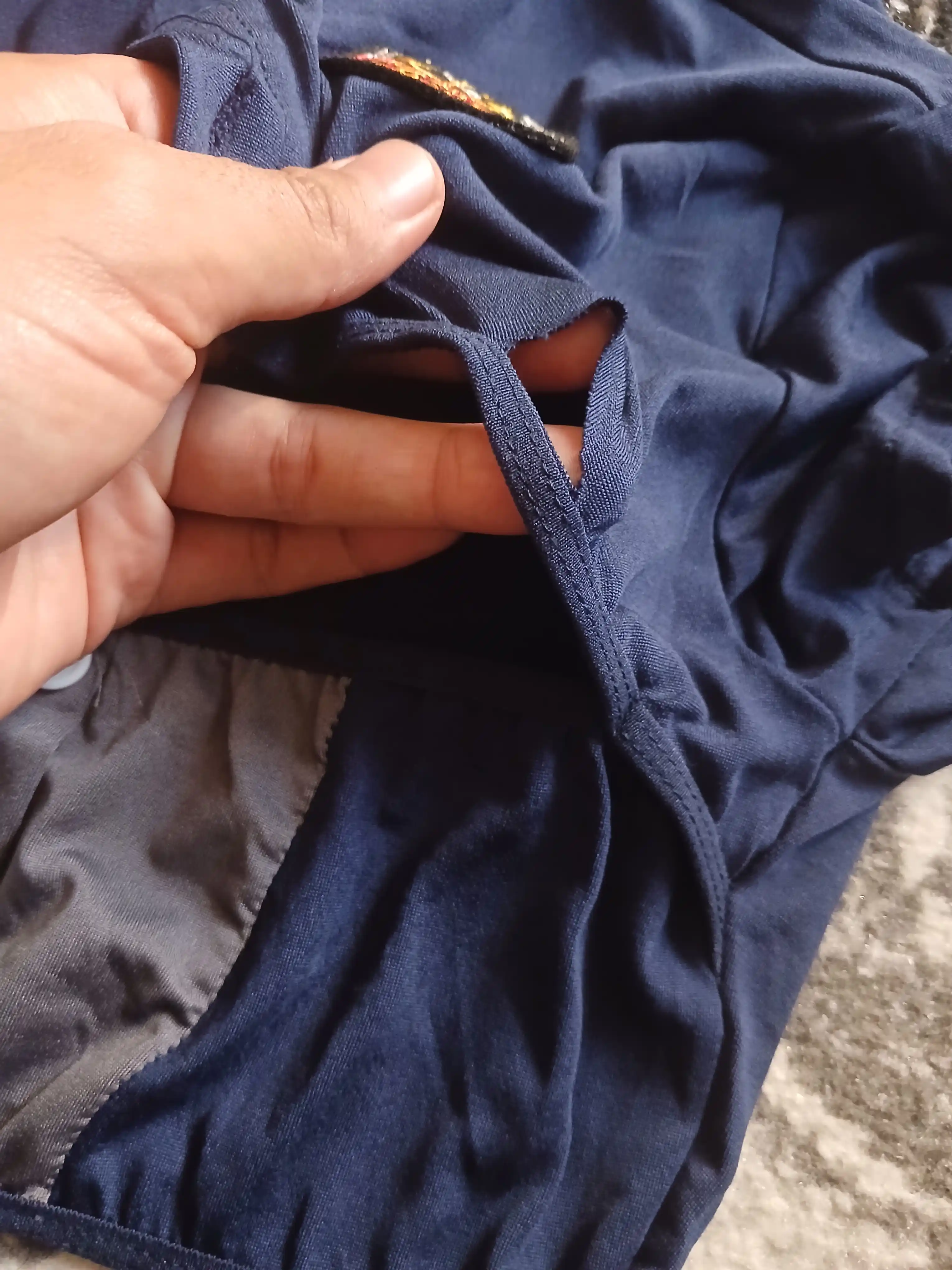 Ayollar uchun ochiq kiyim, tunda kiyishga mo‘ljallangan penyuar to'plam, yubka va top