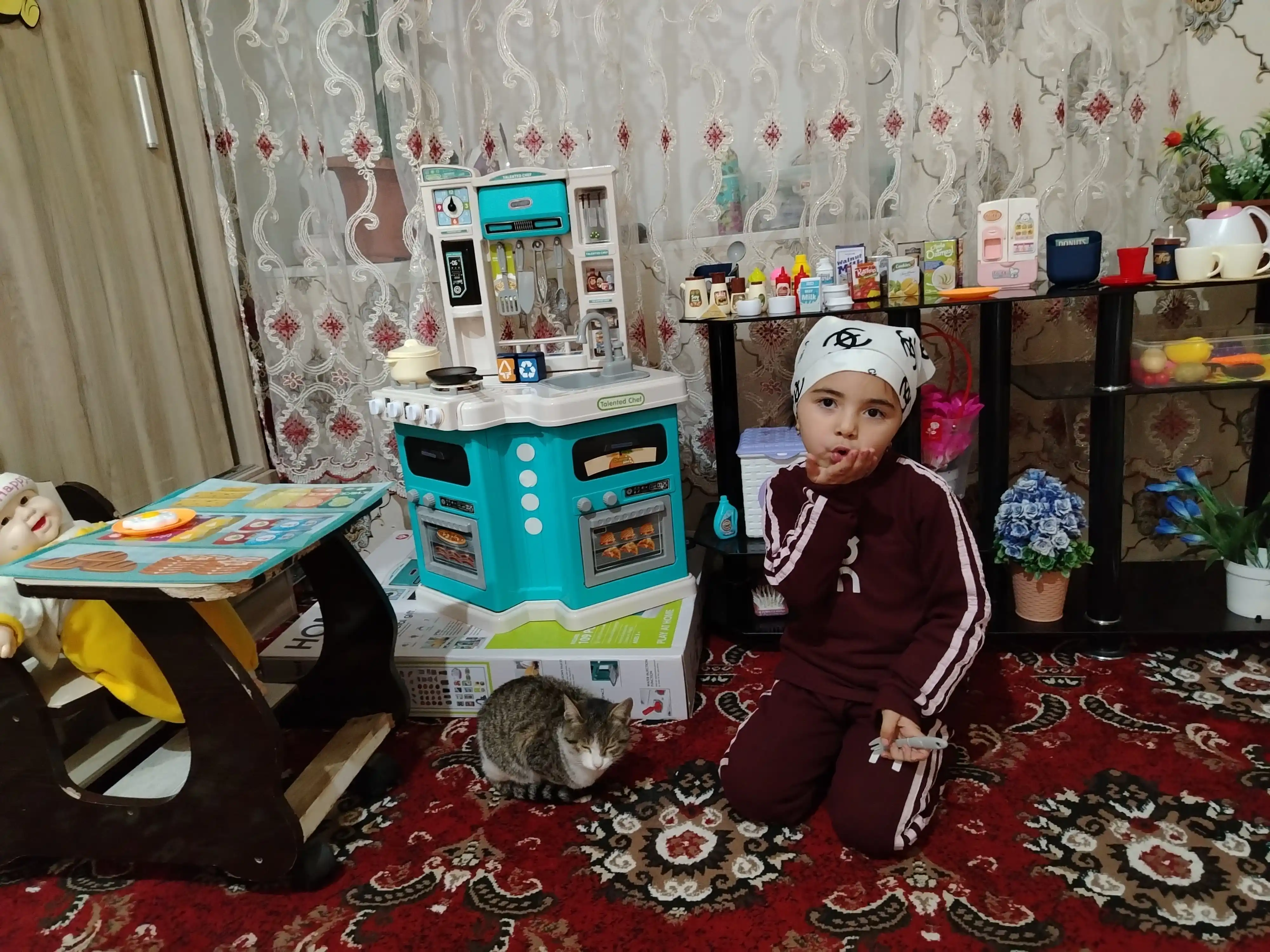 Interaktiv oshxona, suv, yorug'lik va ovoz bilan, bolalar uchun oshxona anjomlari