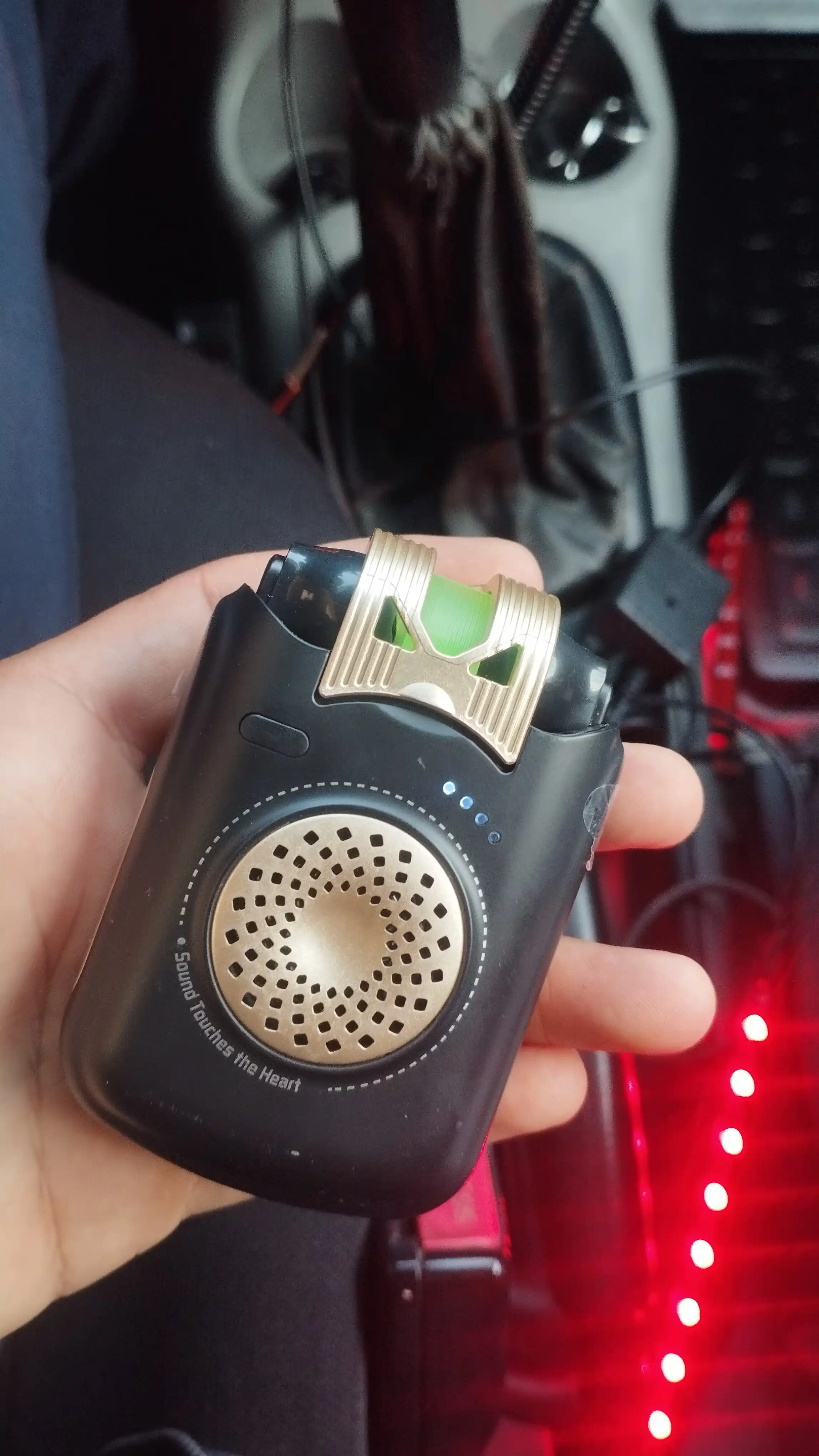 Simsiz Bluetooth kolonka + quloqchinlar, 2v1 da, sensorli, namlikdan himoya, kalonka