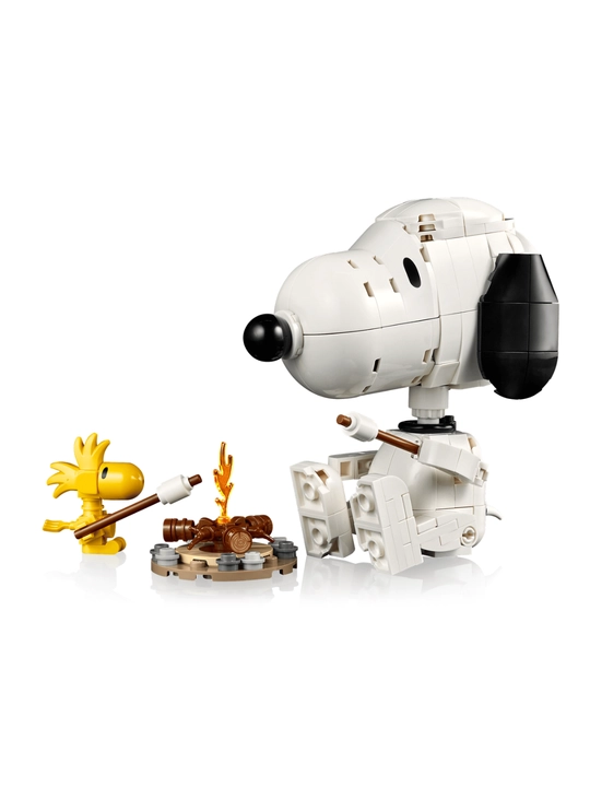 Konstruktor Lego Snupi va uning uychasi (Peanuts: Snoopy's Doghouse), 964 ta qism