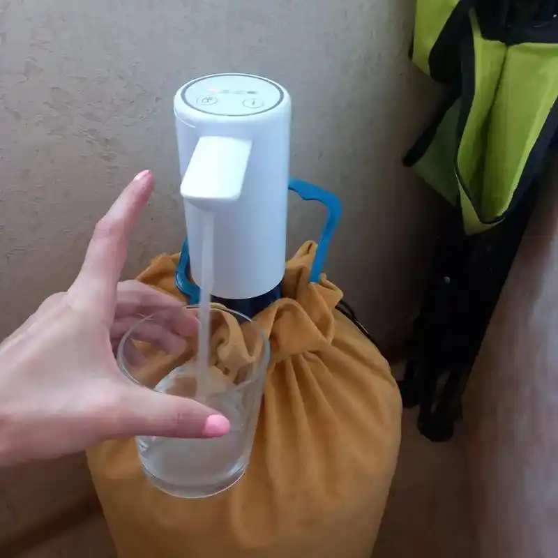 Universal dispenser, nasos, ikki nasos, 19 l idish uchun, akkumulyator, kuchli