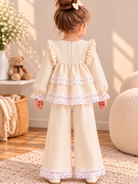 Детский комплект для девочки: блузка с кружевом и брюки, 3, 4, 5 лет