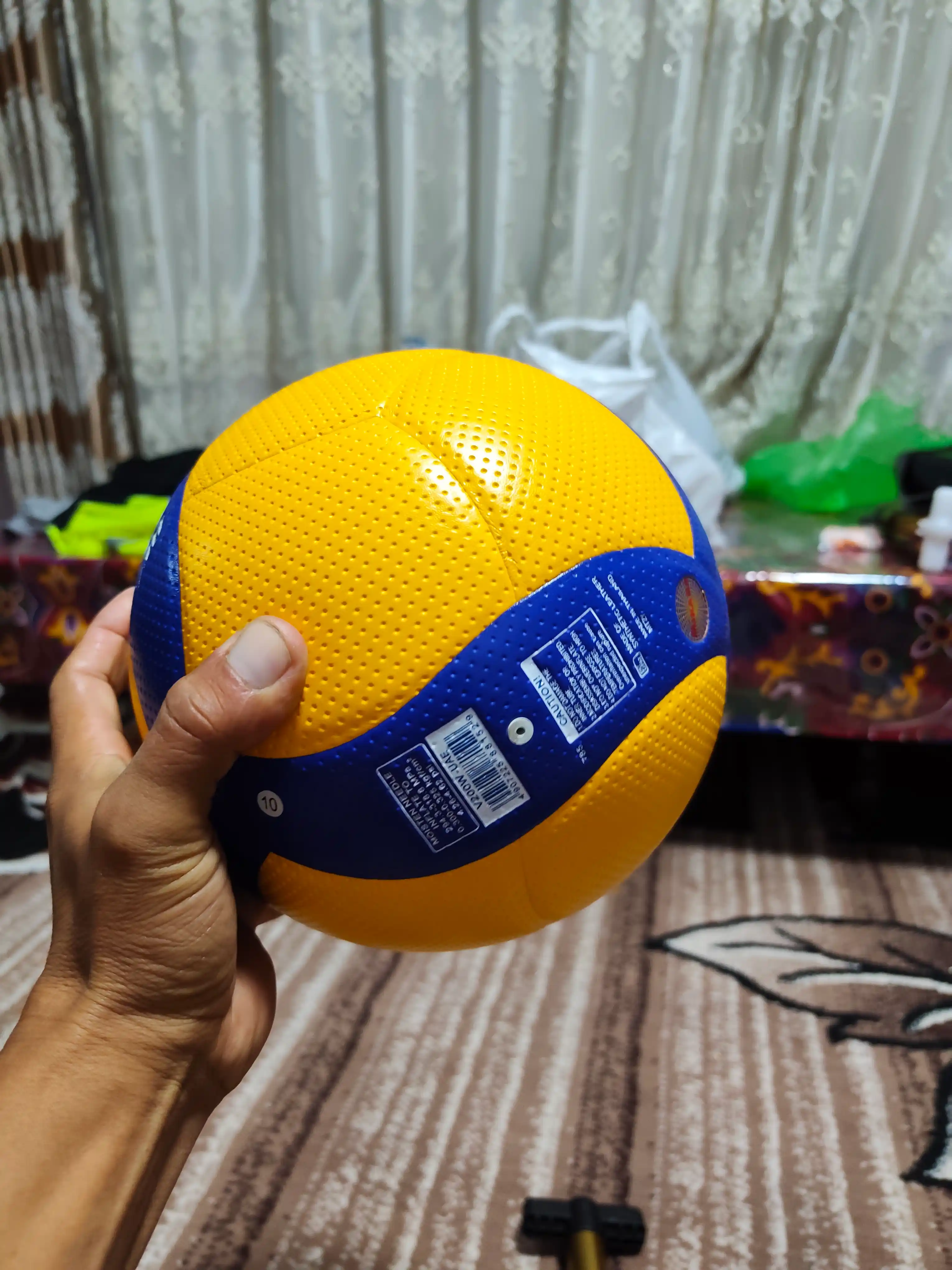 Voleybol to'pi V200 Nasos va Igna bilan