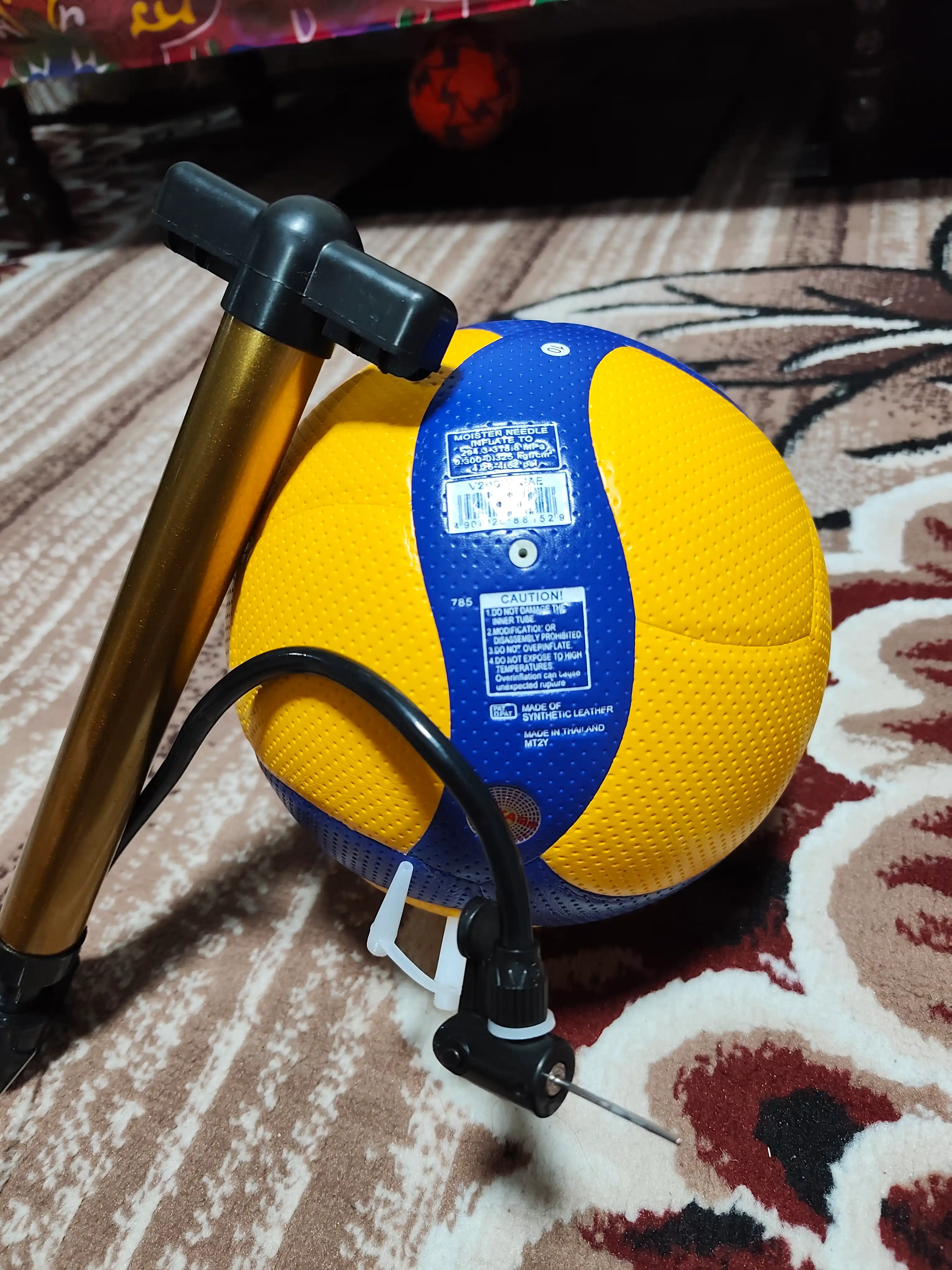 Voleybol to'pi V200 Nasos va Igna bilan