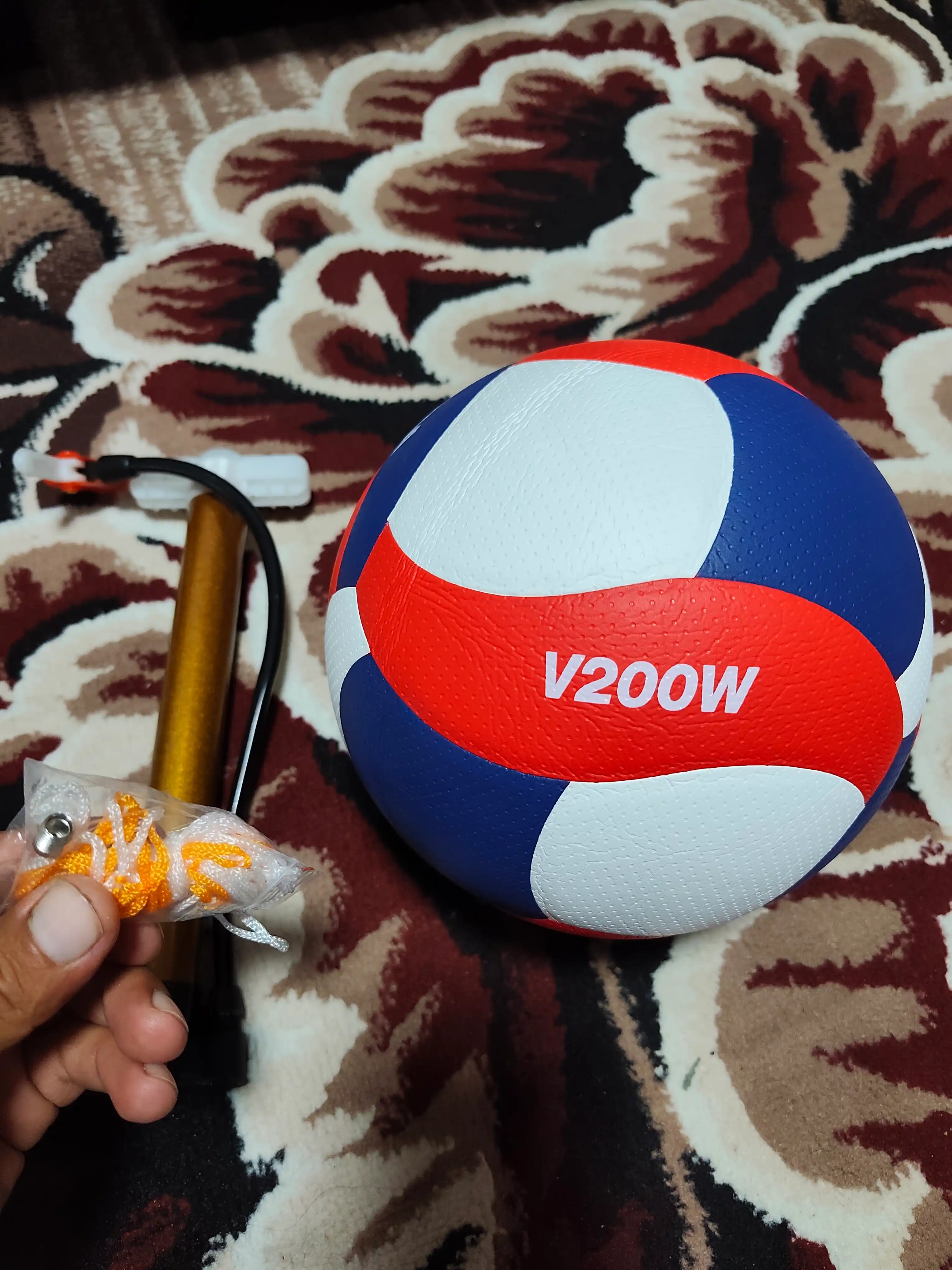 Voleybol to'pi V200 Nasos va Igna bilan