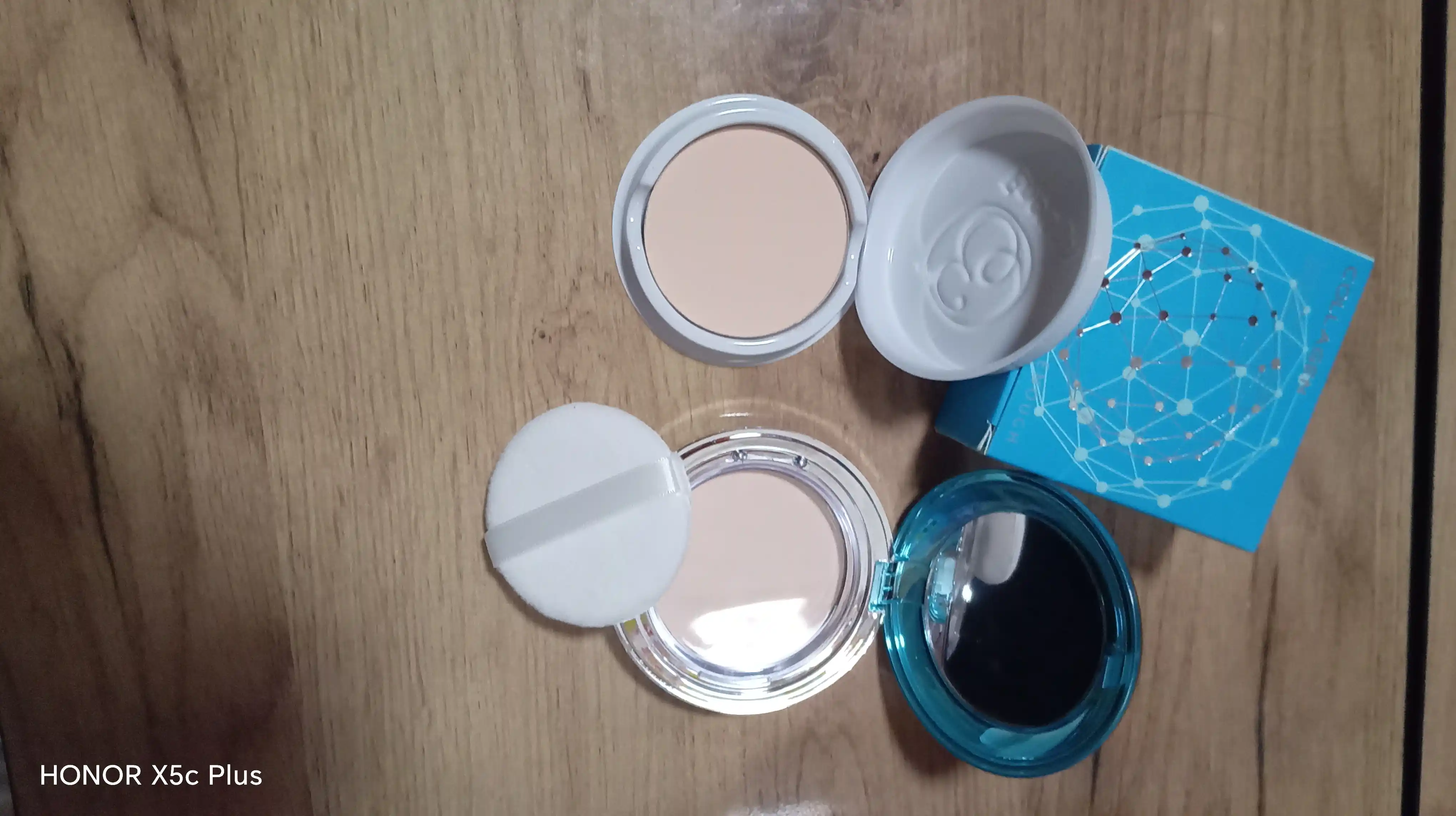 Компактная пудра Collagen Two Way Cake SPF45 PA++ с запасным блоком и спонжем