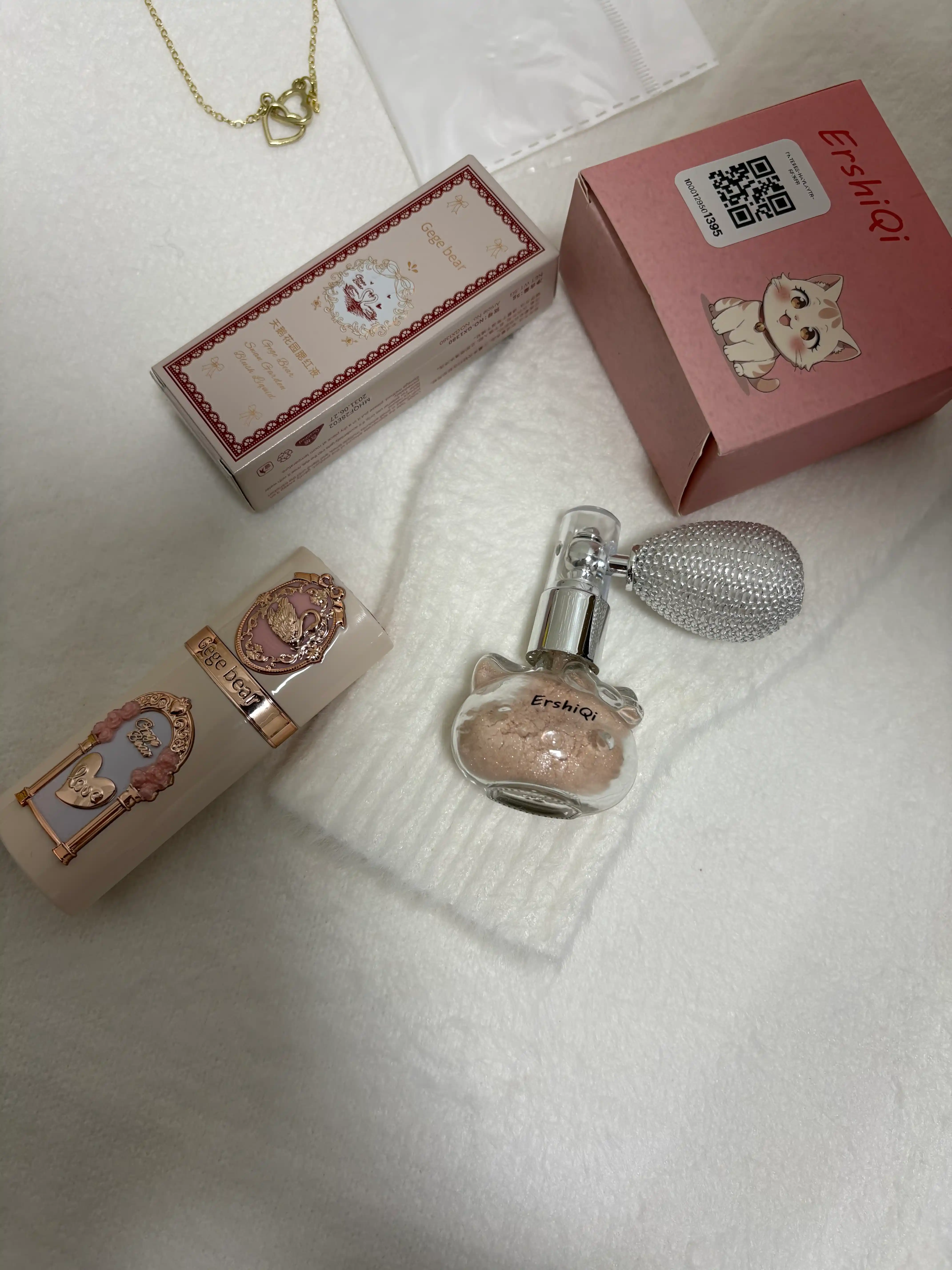 Жидкие кремовые румяна Gege Bear для лица и щёк, стойкий blush, нежный розовый оттенок