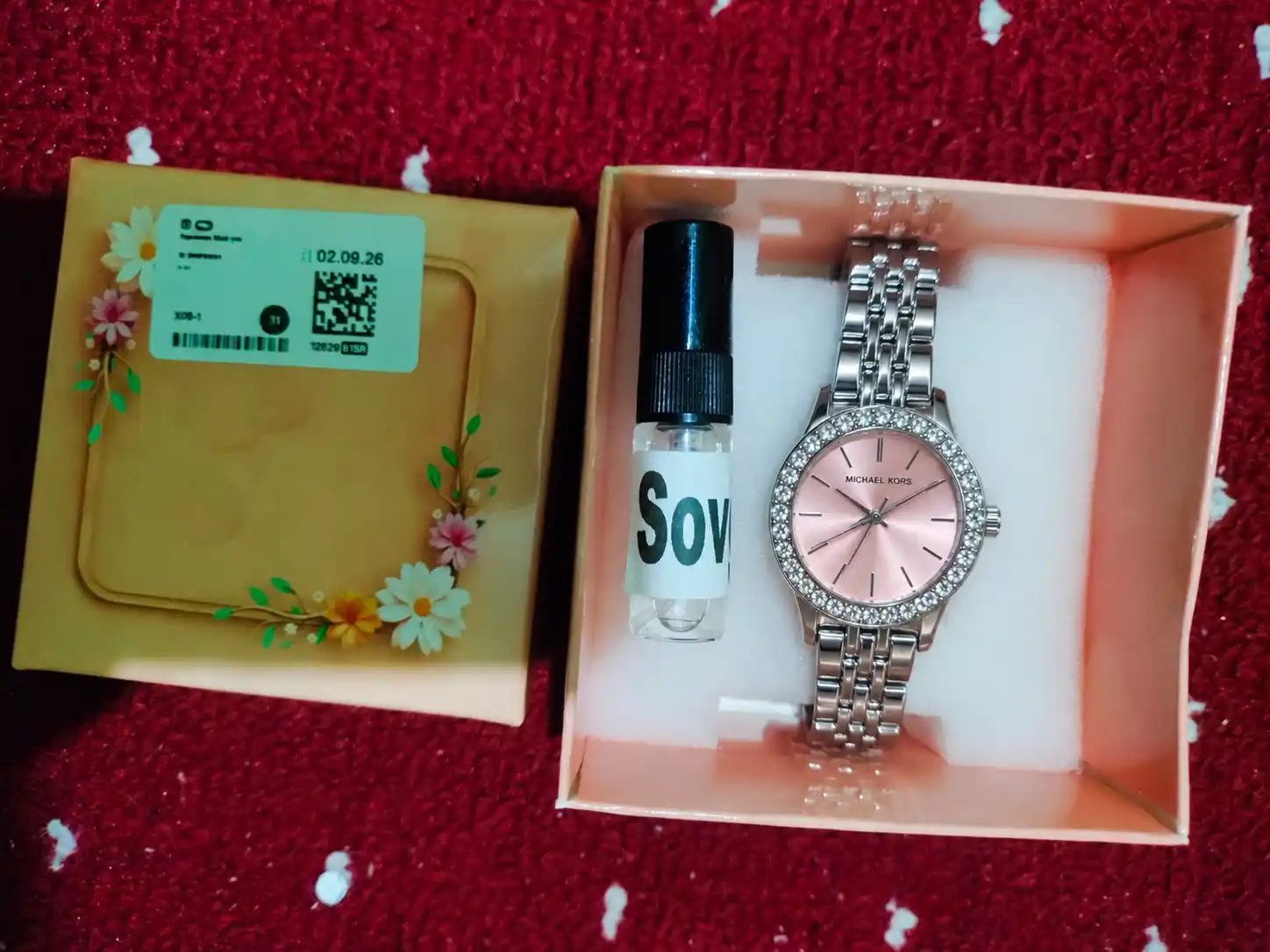 Ayollar qo'l soati Michael Kors, kvars mexanizm, dumaloq shaklda, sovg'a qutisida