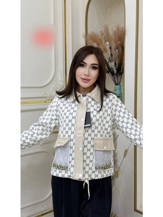 Ayollar kostyumi