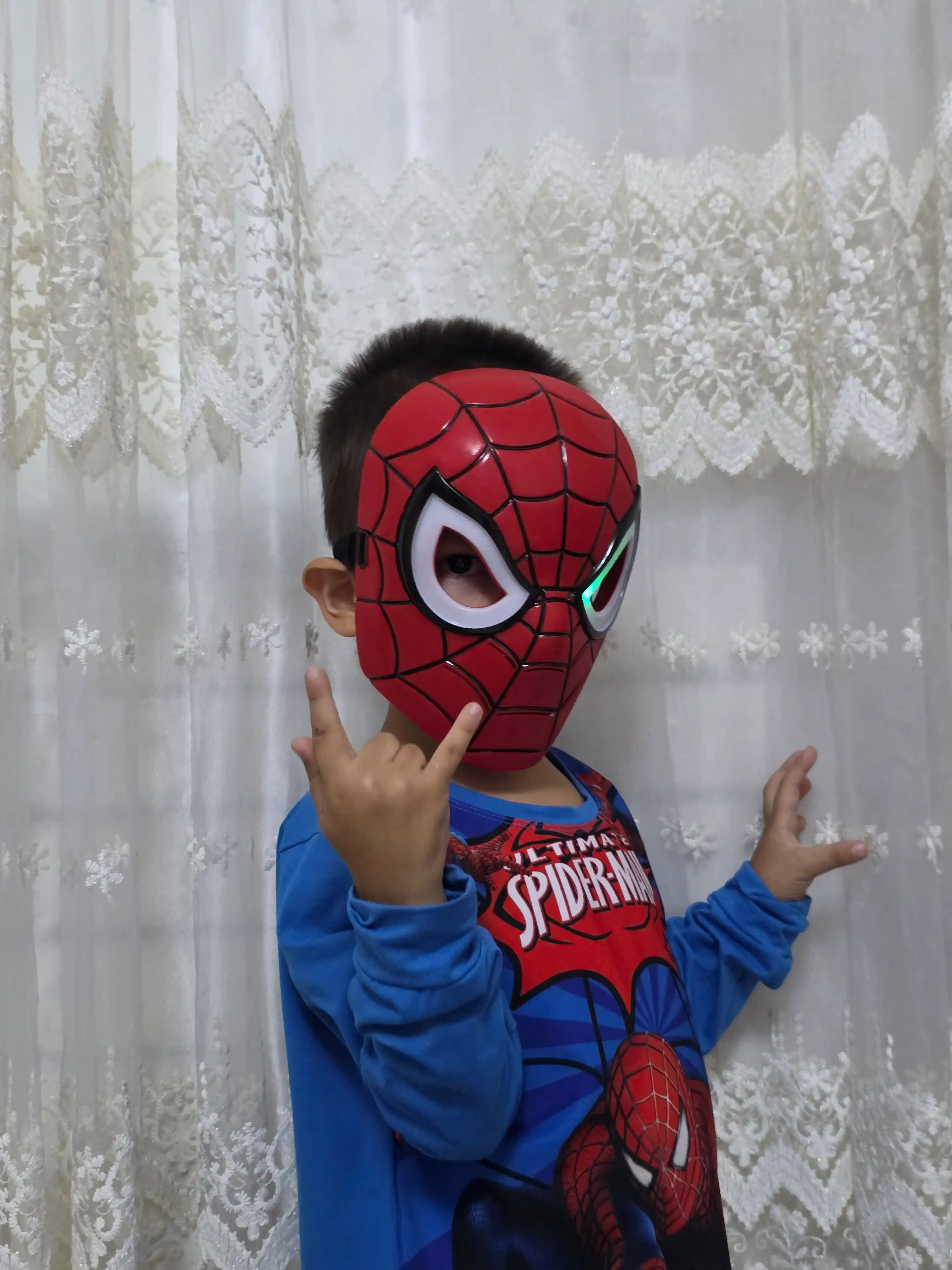 Маска человека-паука для детей с LED подсветкой, детская маска Spiderman на батарейках