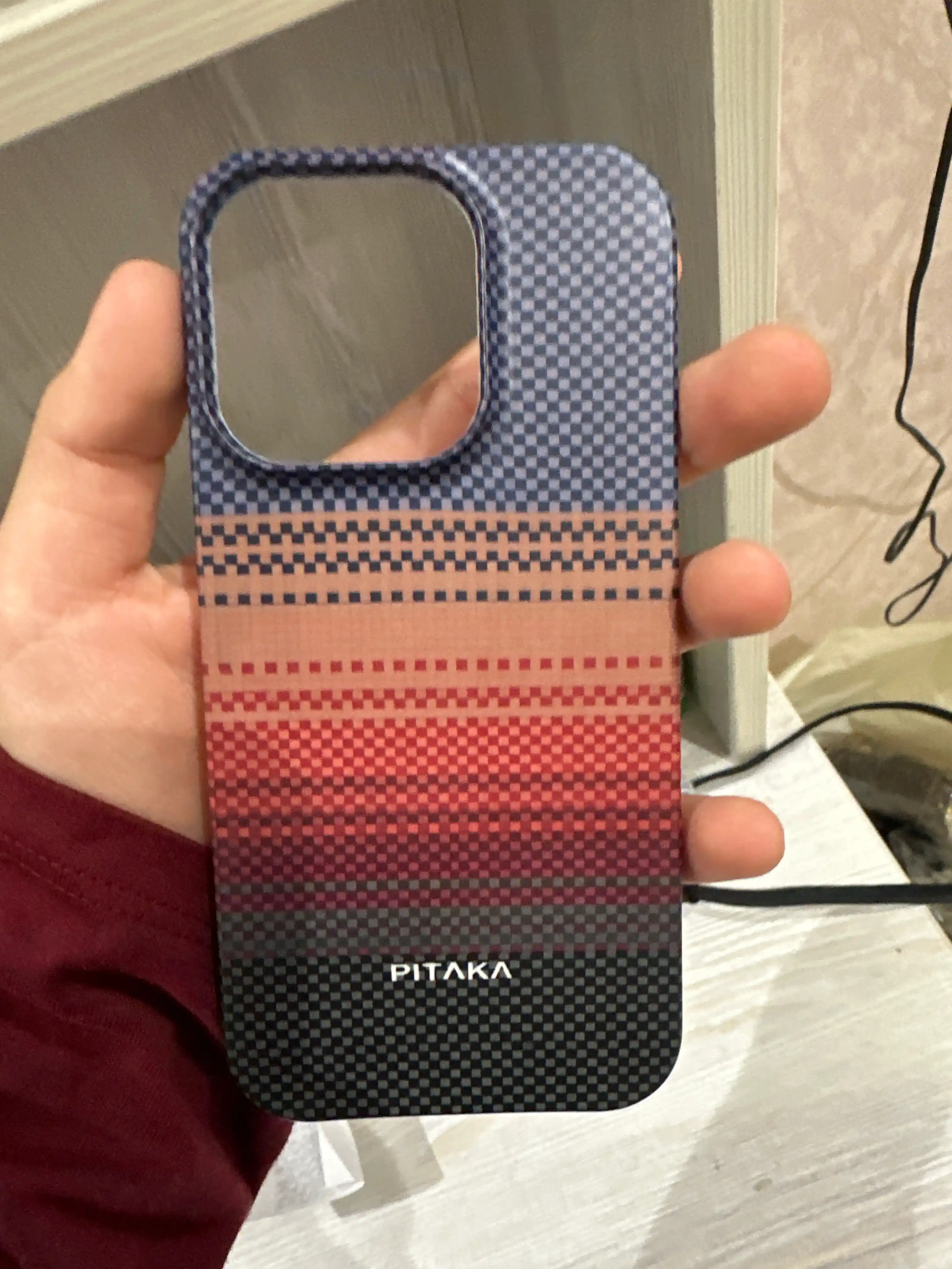 Чехол с текстурой карбона для iPhone 11, 12, 13, 14, 15, 16, Pro и Pro Max