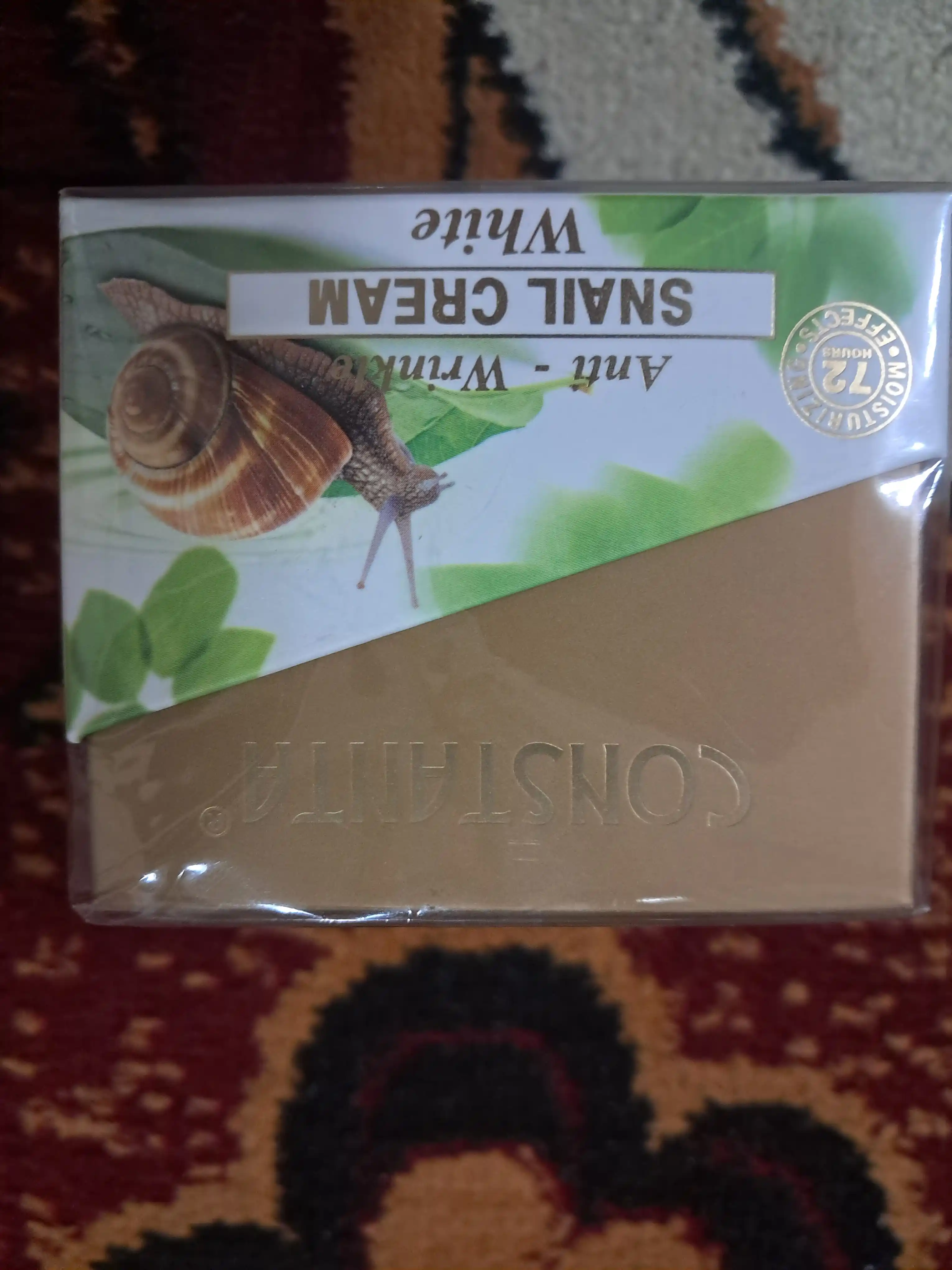Yuz uchun 72 soat davomida oqartiruvchi va namlantiruvchi shilliqqurtli krem, 50 g