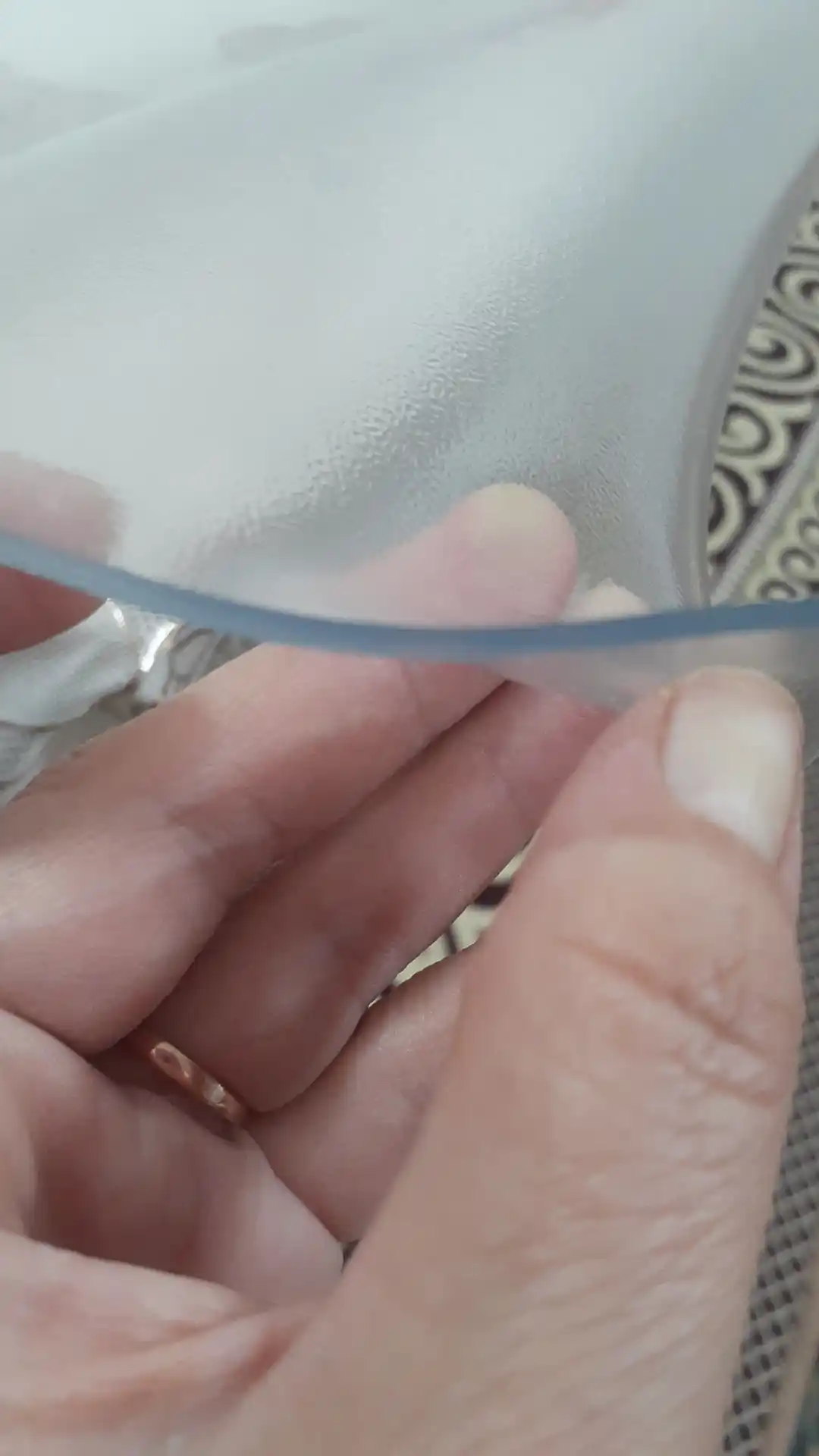Гибкое рифленое стекло, толщиной 1 мм, 1.5 мм, 2 мм