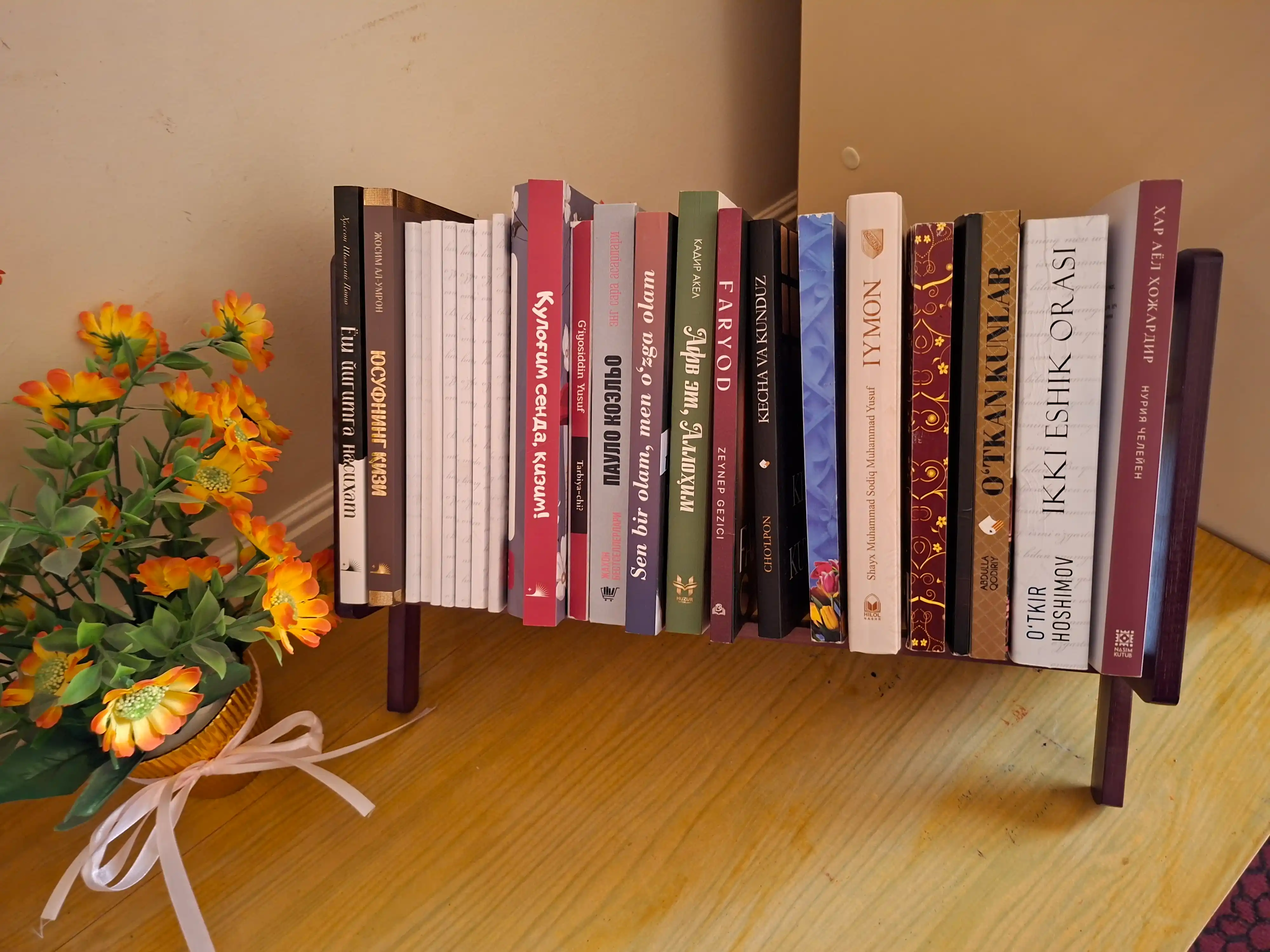 Книжная полка, настольный органайзер, полка для книг