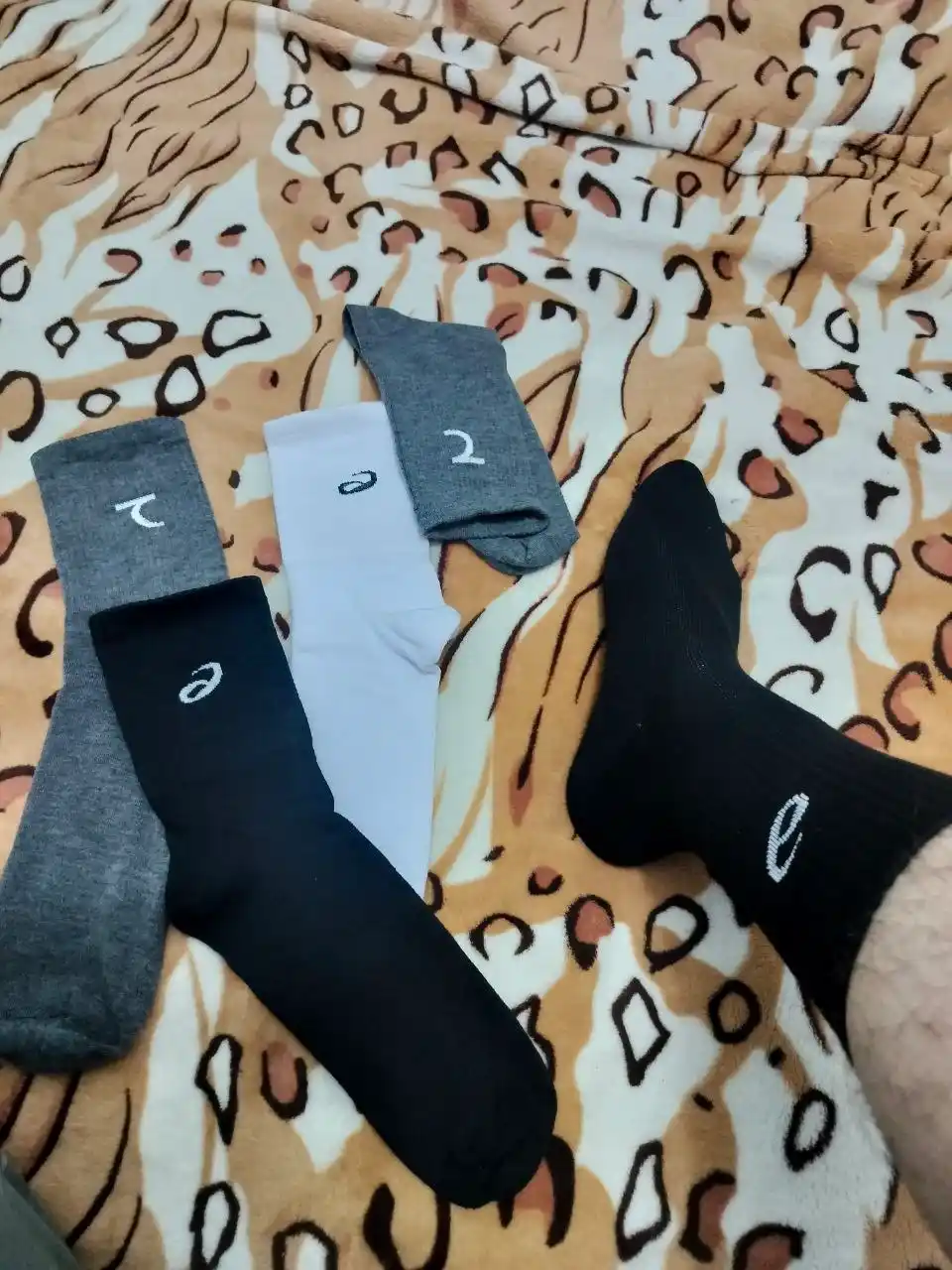 Erkaklar va ayollar sport paypoqlari, uzun sport paypoqlari