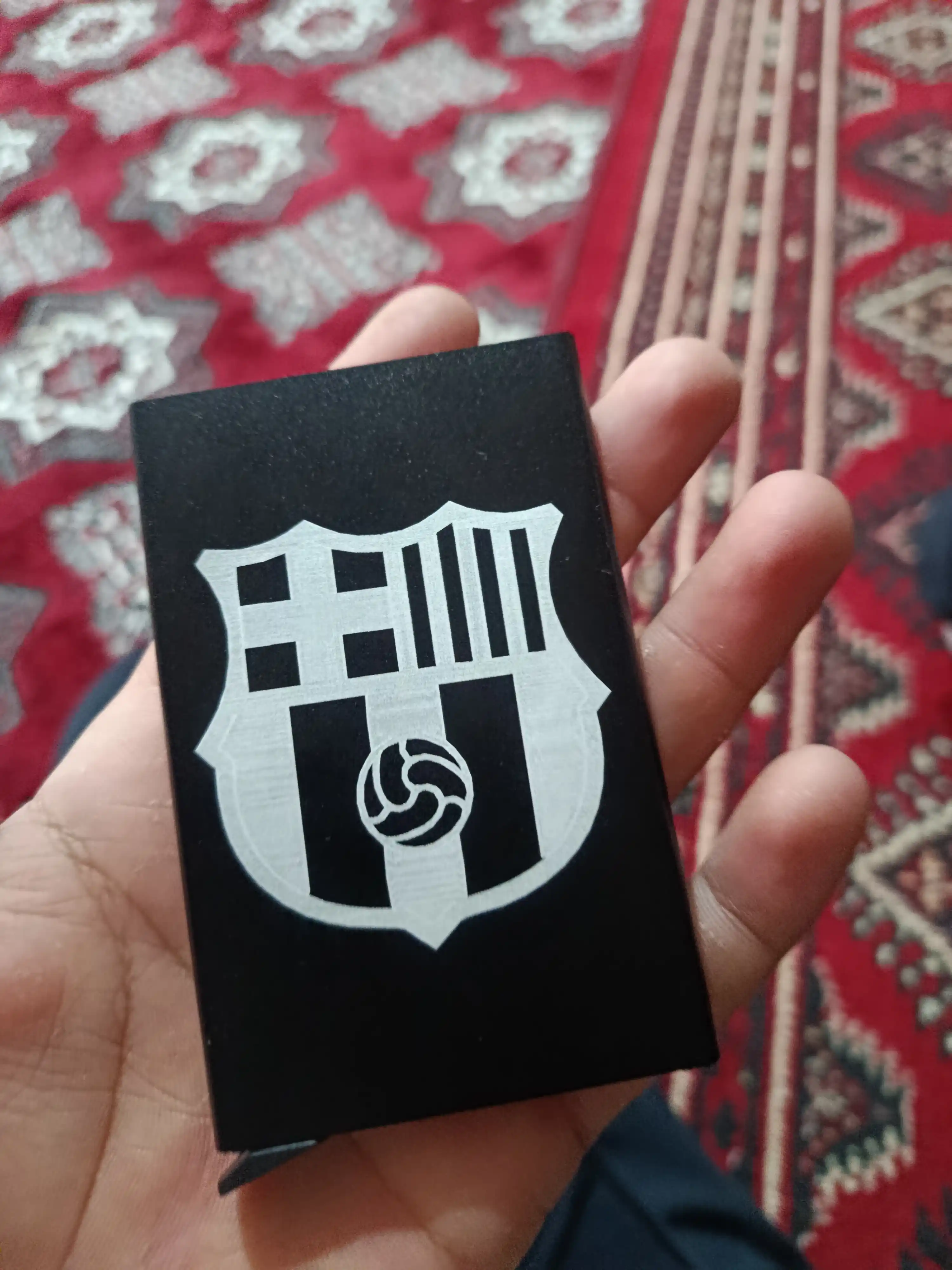 Metall kardxolder-RFID himoyasi, ixcham va ishonchli, hujjatlar uchun taktik
