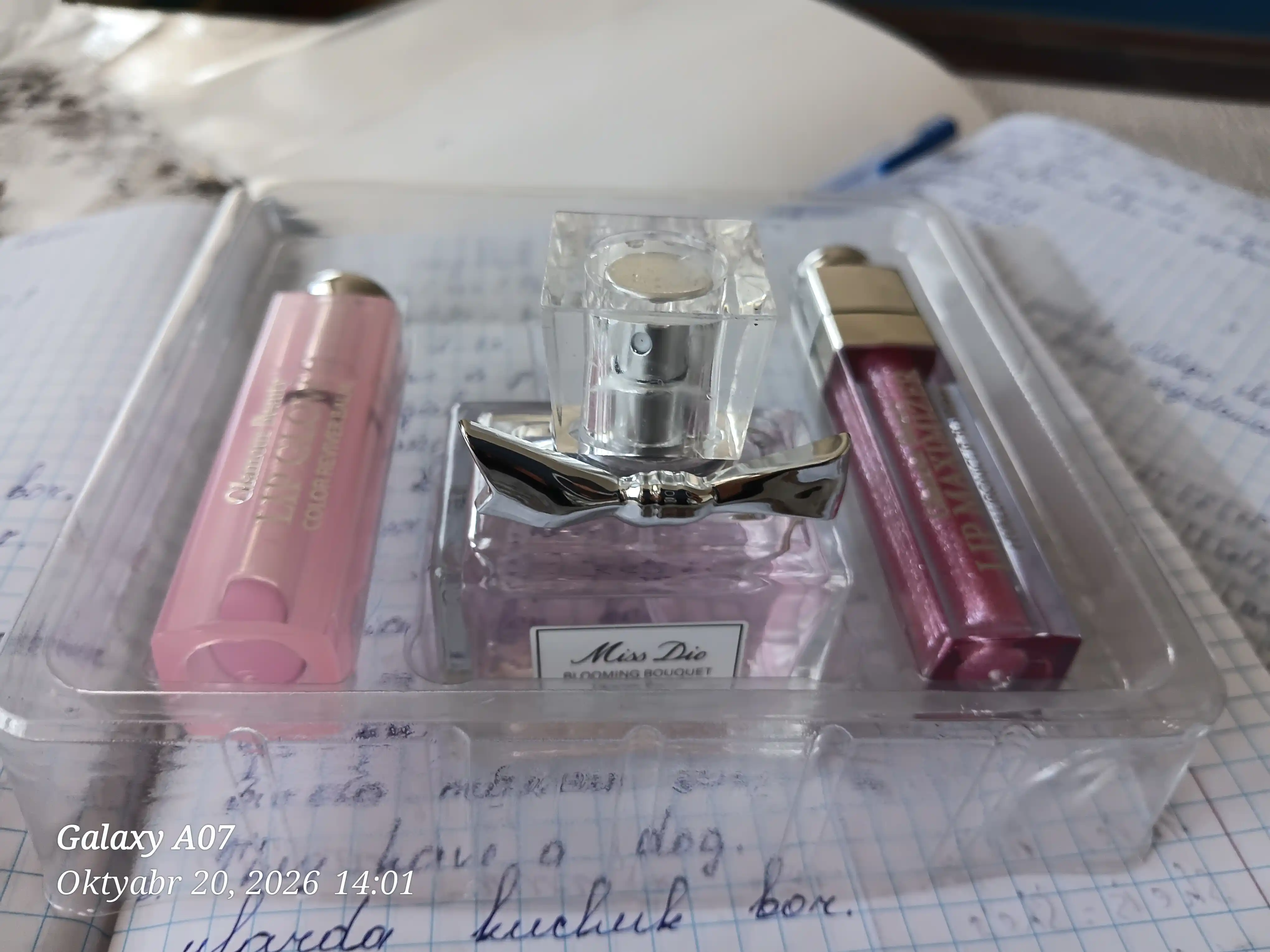 Ayollar uchun parfyumlanagn to'plam Miss Dior, 3 tasi 1 da