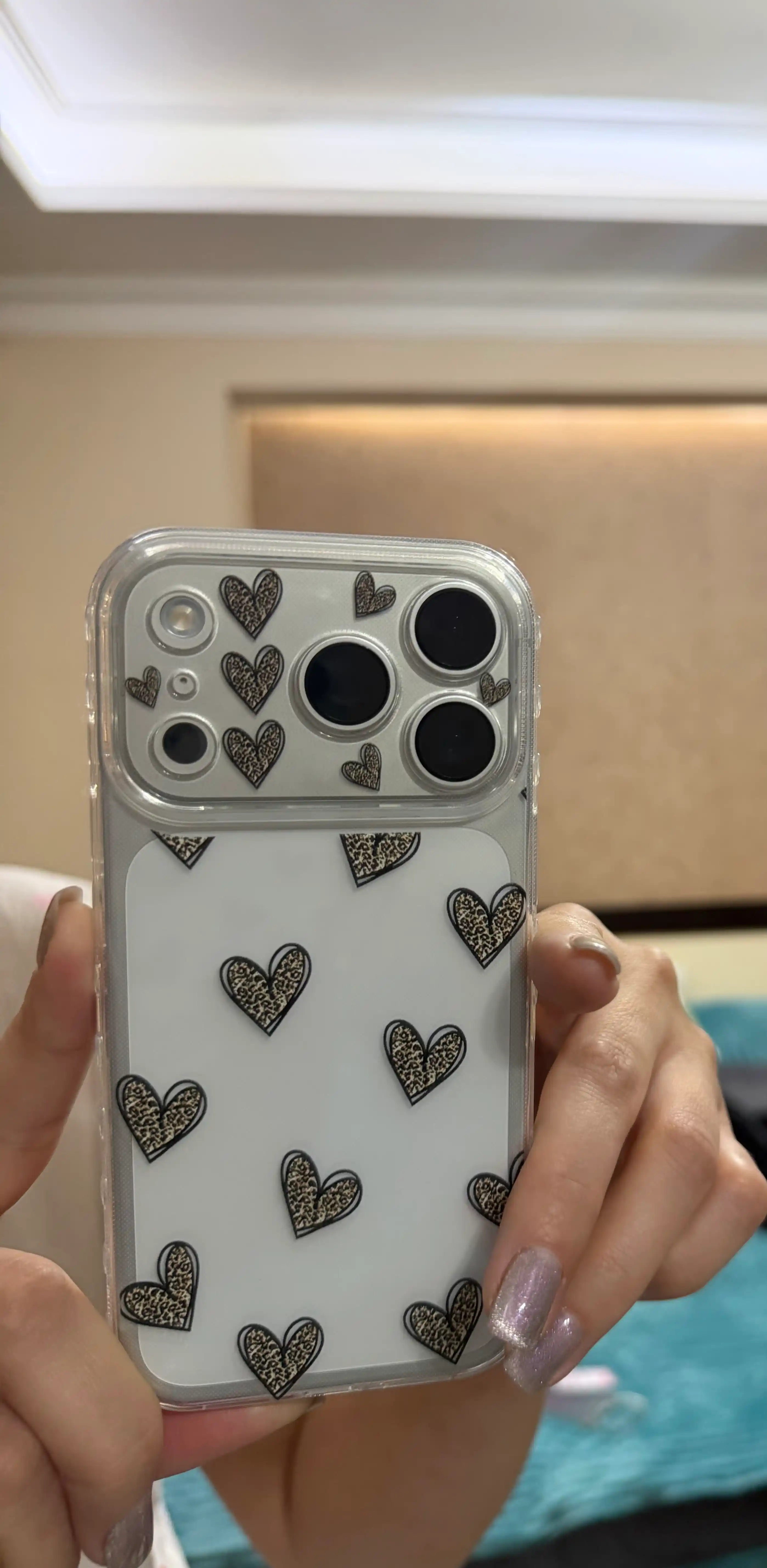IPhone XR, X, XS, XS Max, 11, 12, 13, 14, 15, 16, Pro Max uchun g'ilof