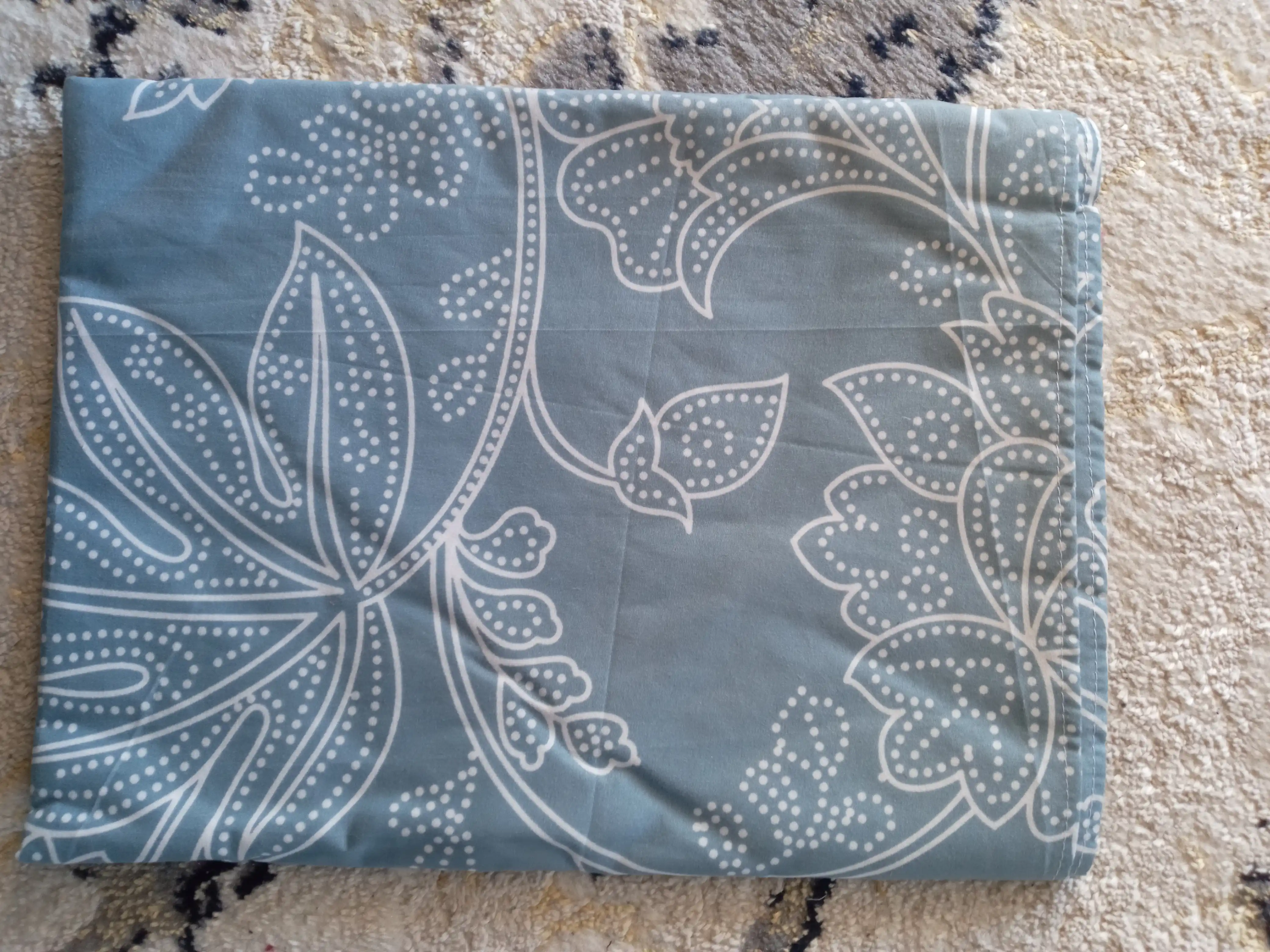 Plant satin choyshab to‘plami, bir kishilik 220×150, ikki kishilik 220×200