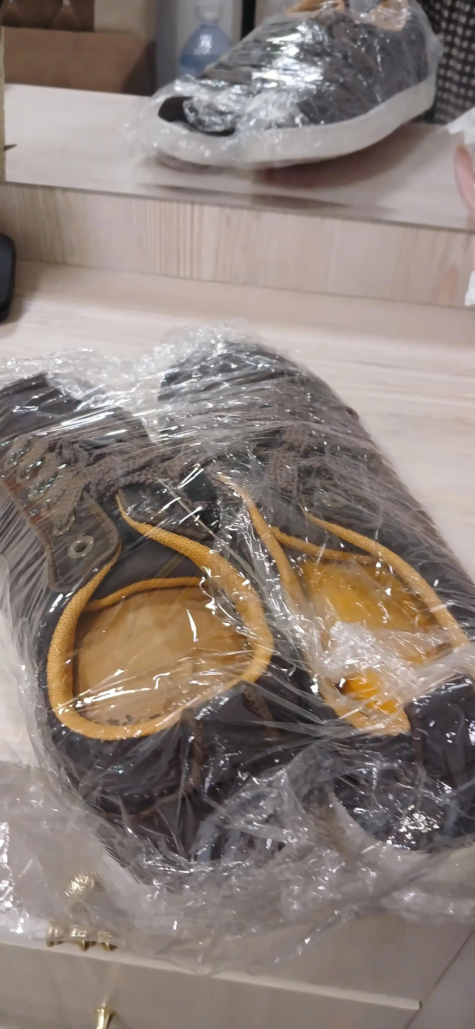 Erkaklar keda krossovkasi LABUTEN, krossovkalar erkaklar uchun, erkaklar oyoq kiyimlari