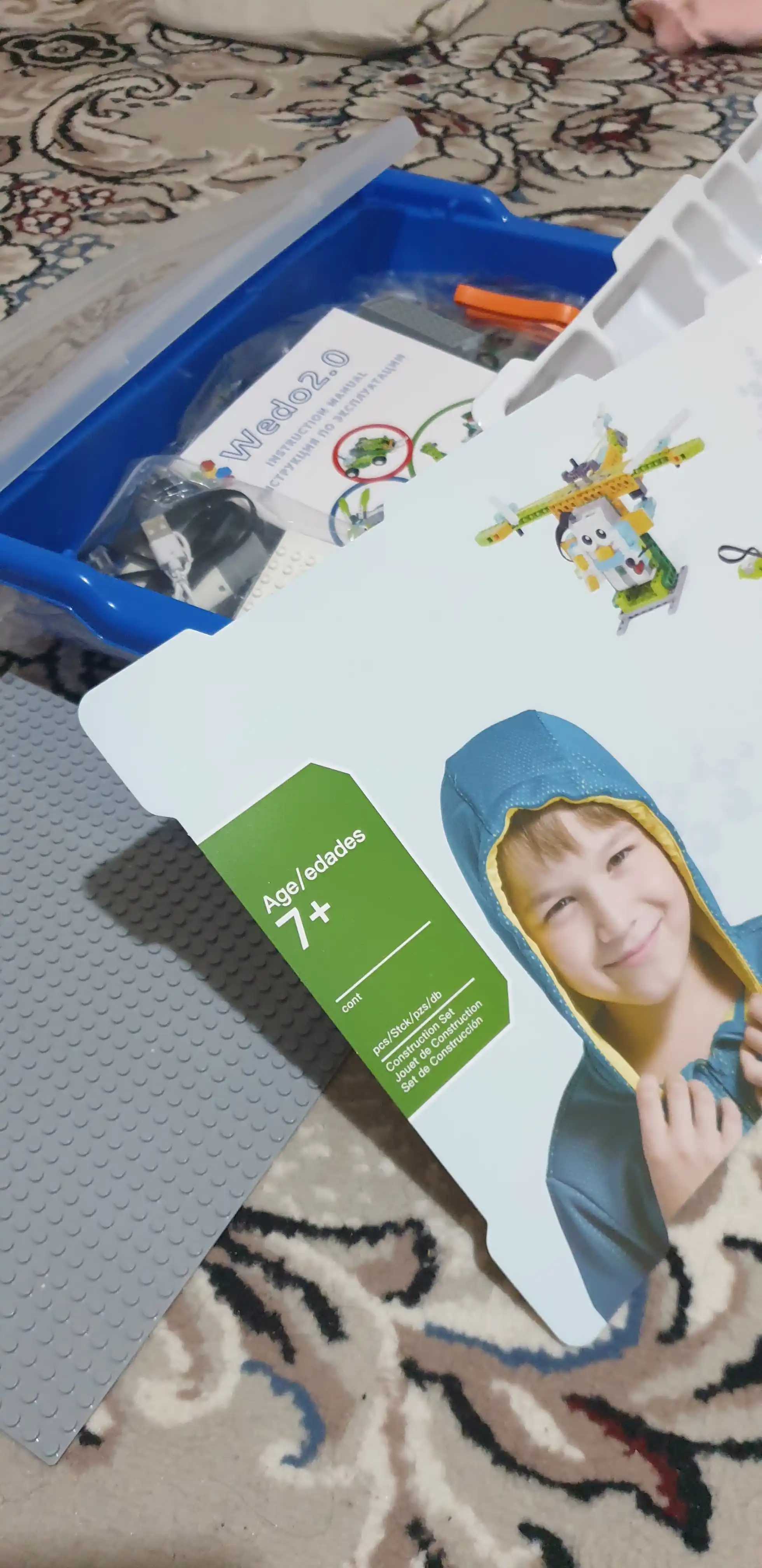 LEGO WeDo 2.0 robototexnika konstruktori, 280+ detal, 2 motor, akkumulyatorli Smart HUB