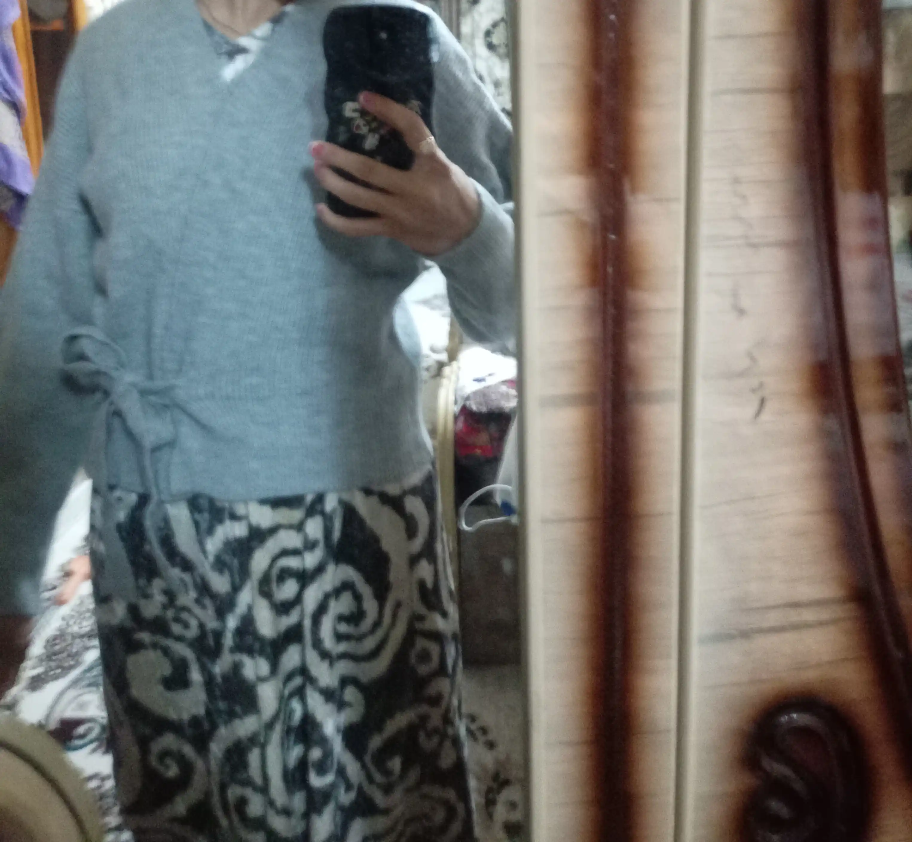 Ayollar uchun uzun oversize kardigan