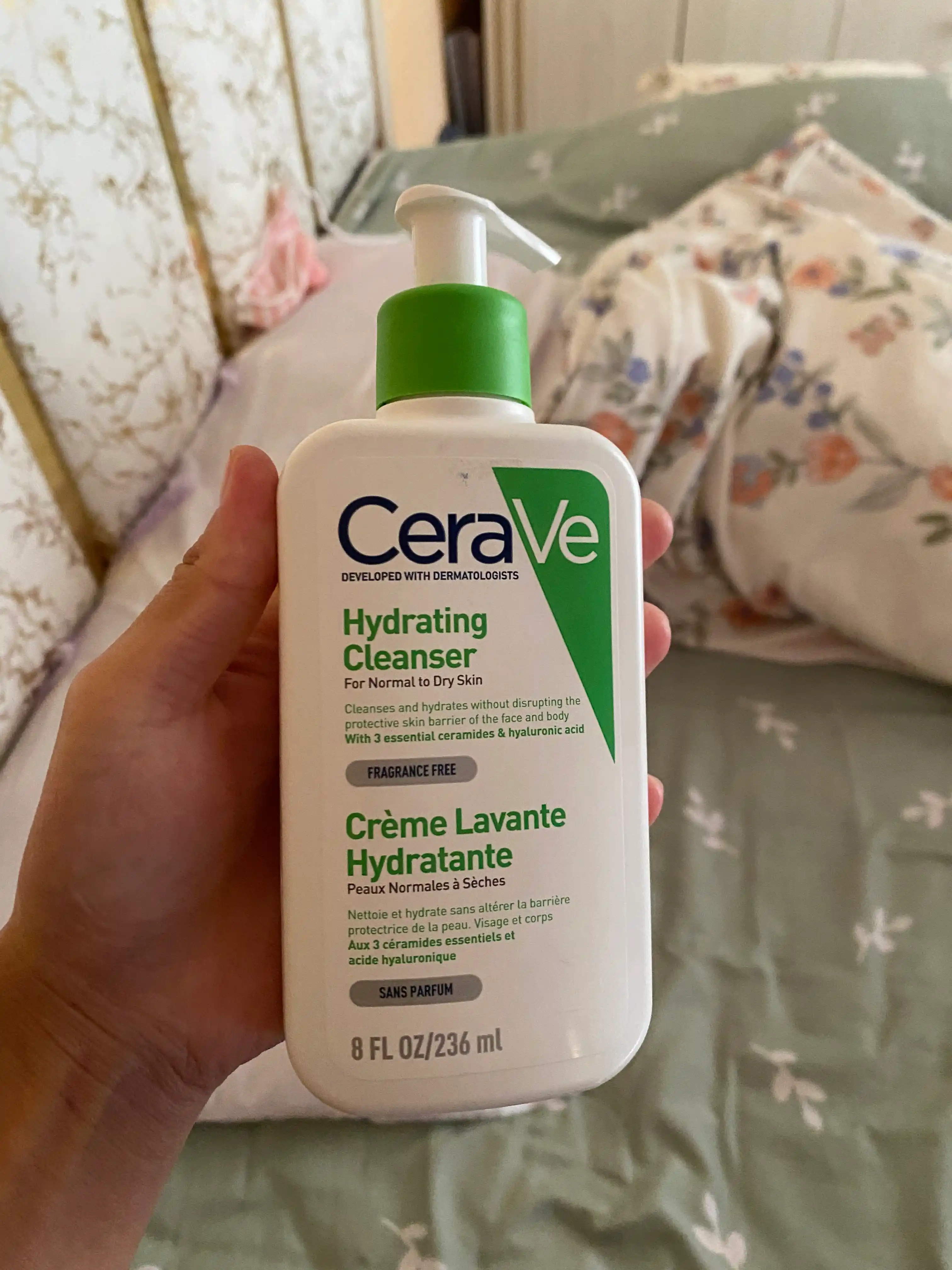 CeraVe Увлажняющий очищающий крем-гель для нормальной и сухой кожи лица и тела, 236 мл