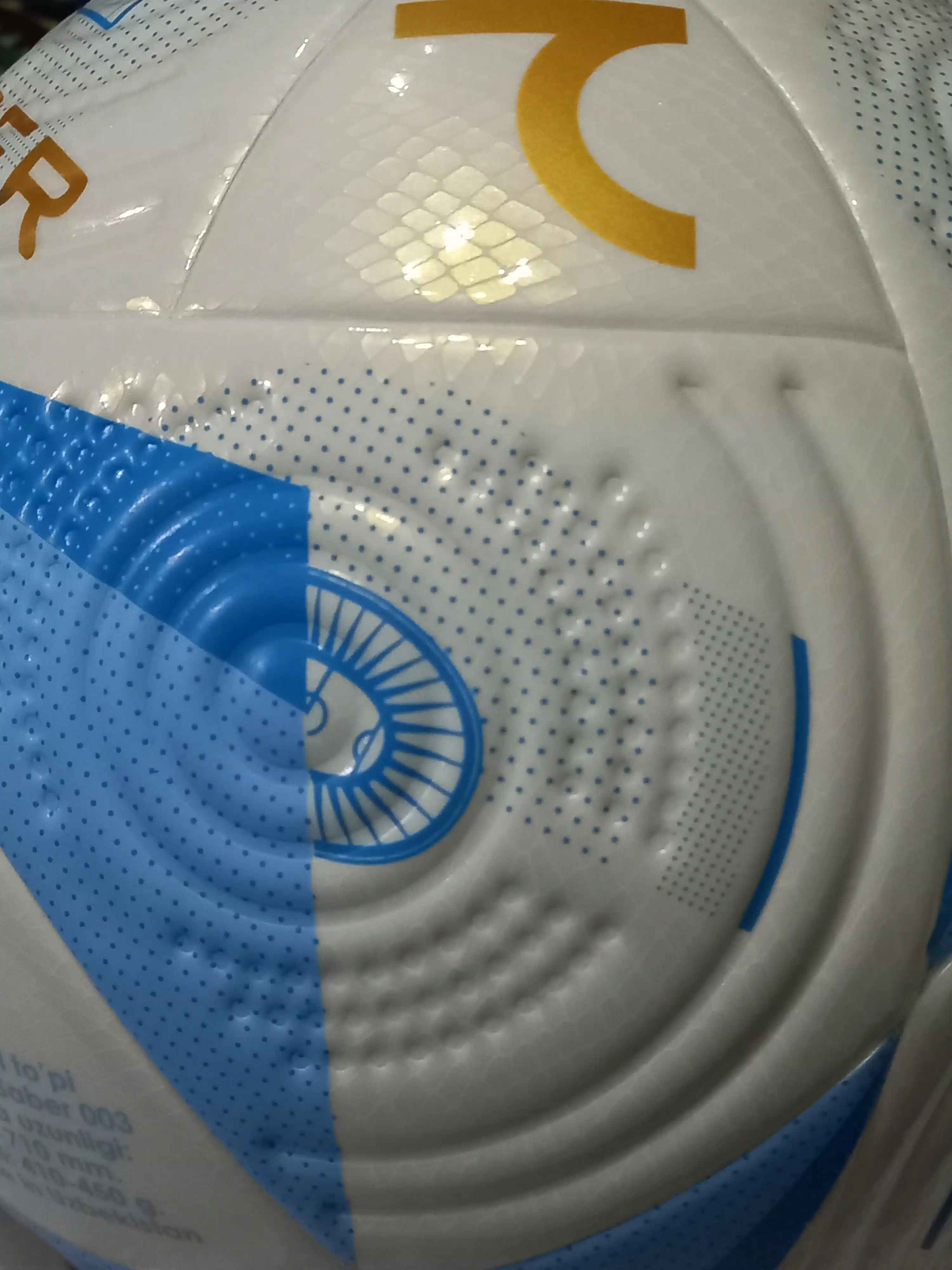 7SABER futbol va futzal to‘pi, 4 va 5-o‘lcham, sovg‘a qutisidagi sport to‘pi