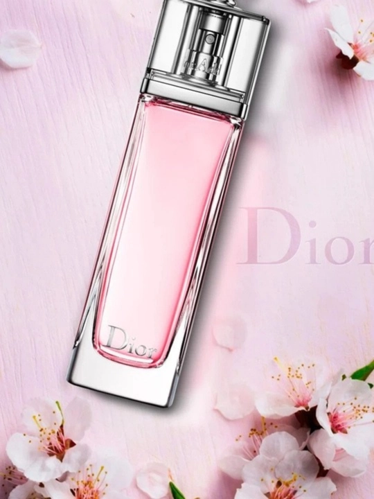 Ayollar atiri Dior Addict Eau Fraîche, Toilette 100 ml, gulli va sitrusli xushbo‘y suv