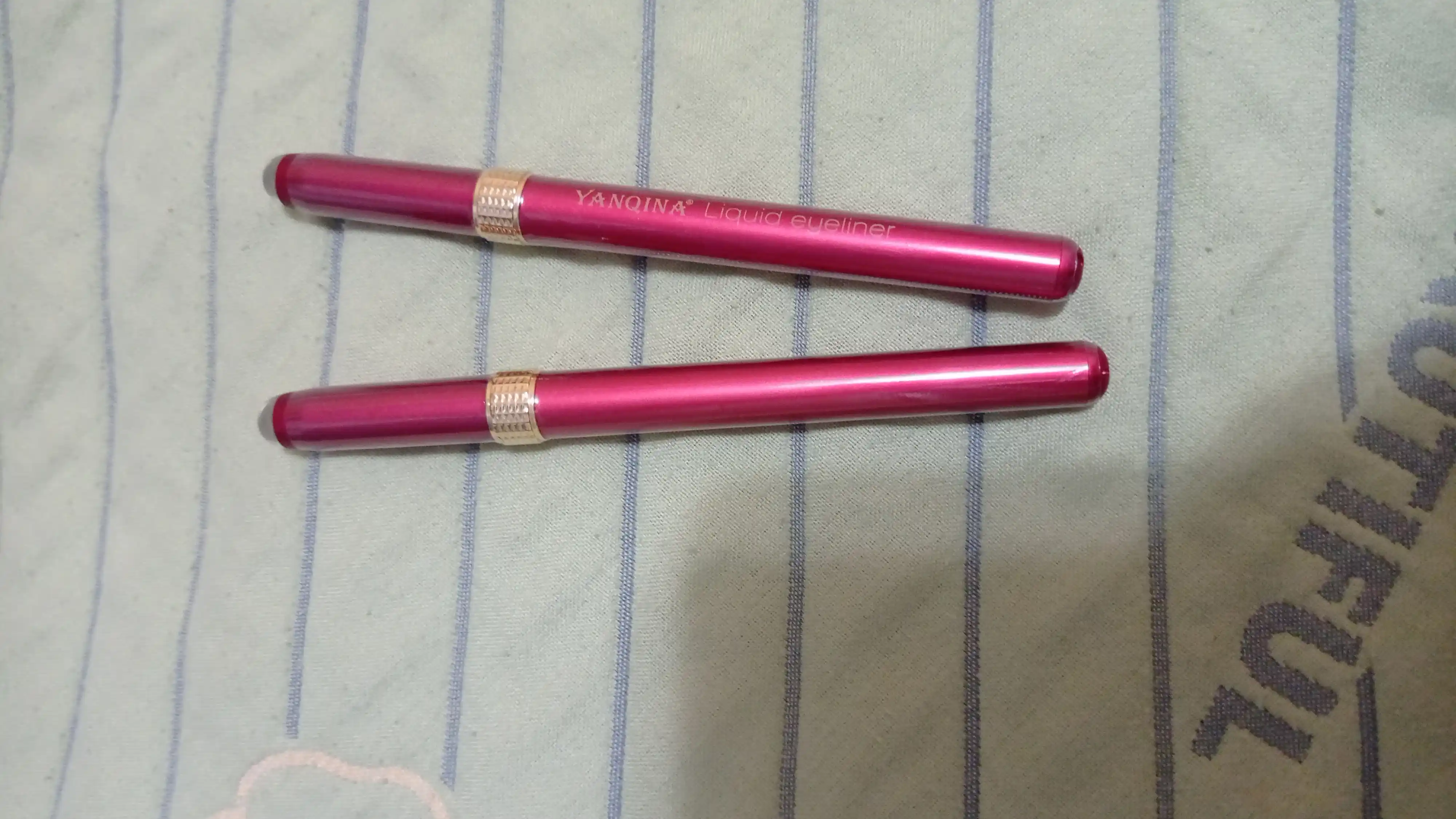 Жидкая подводка для глаз YANQINA Liquid Eyeliner, черная, с тонким аппликатором