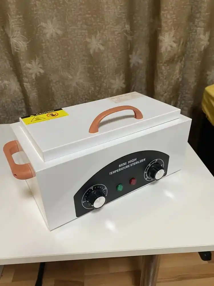 Manikyur asboblarini sterilizatsiya qilish uchun quruq suhojar issiqlik shkafi, 300 Wt