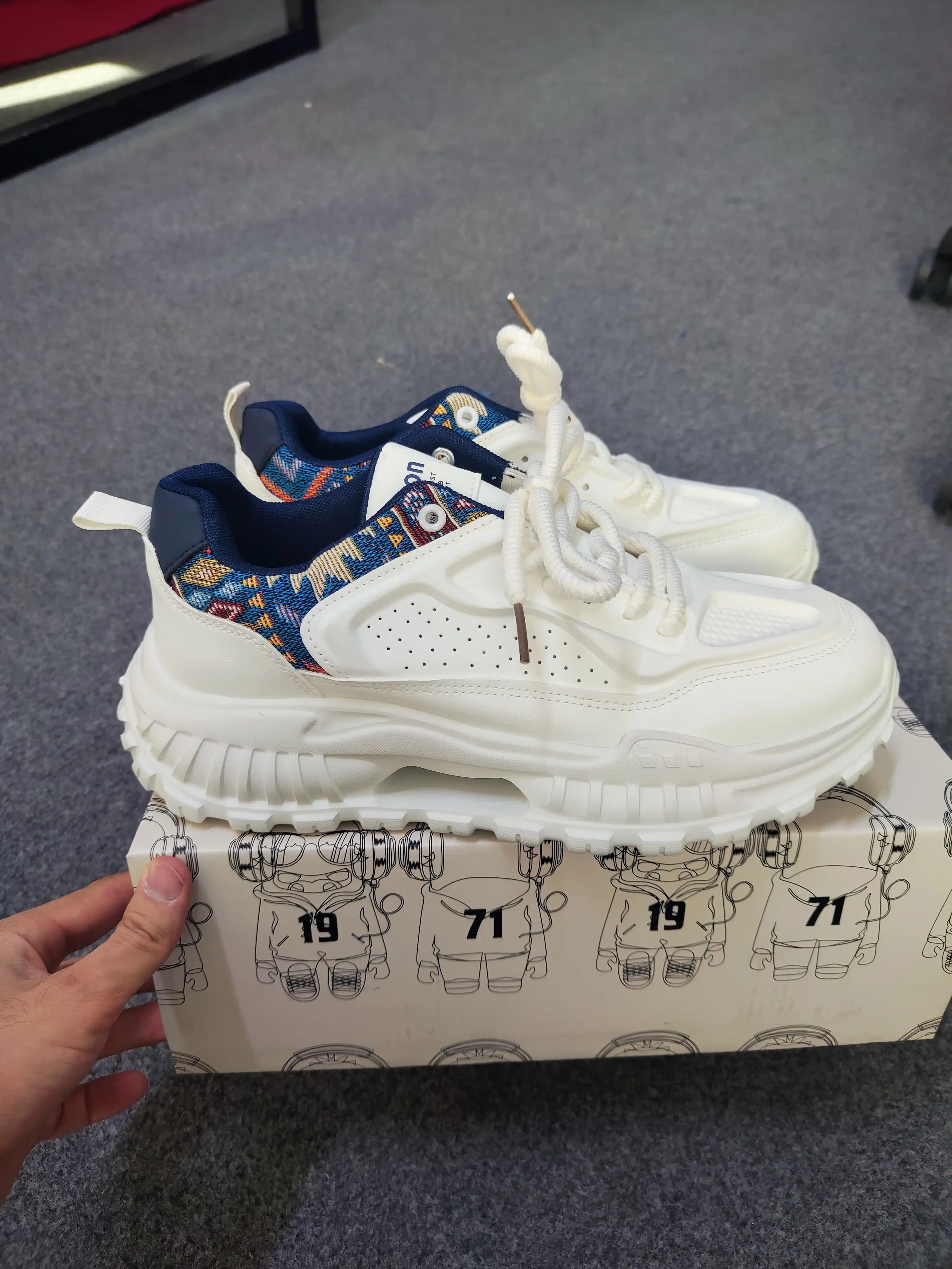 Krossovkalar erkaklar uchun, erkaklar oyoq kiyimi, erkaklar krossovkasi, o'lcham 39-44