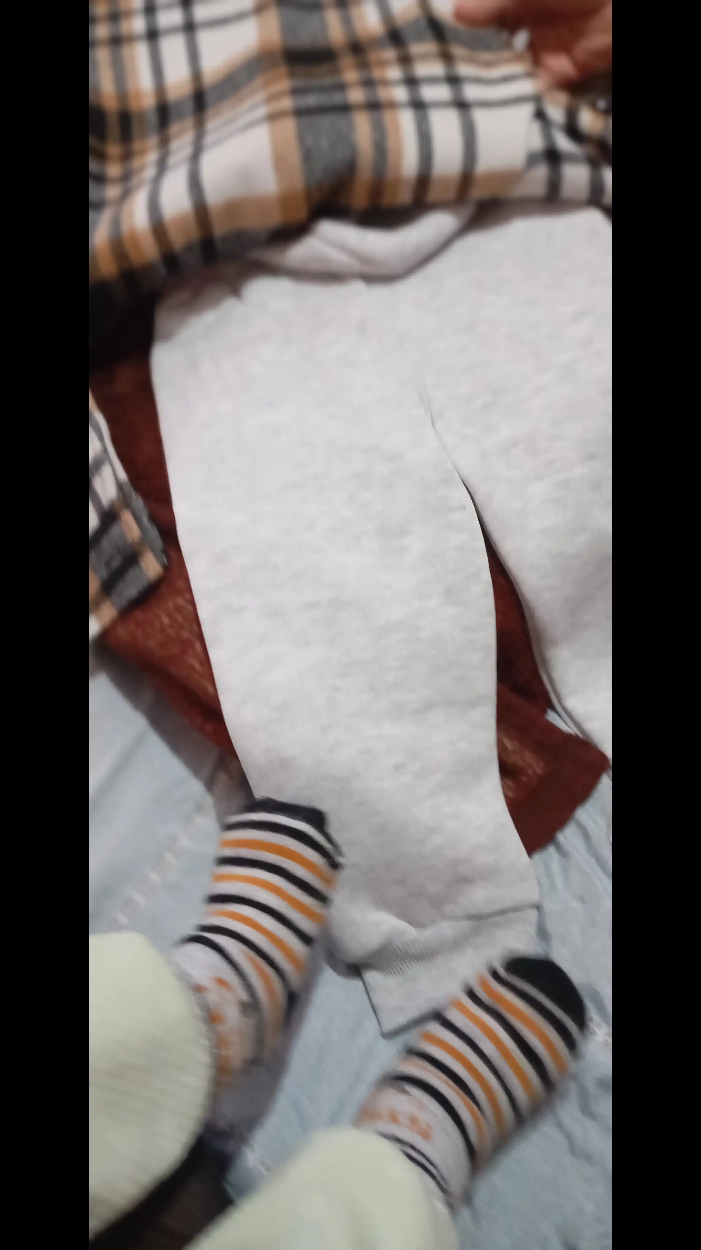 1 yosh bola uchun 2 qismli nachosli koynak va shalvar  komplekt qalin mehli koylak