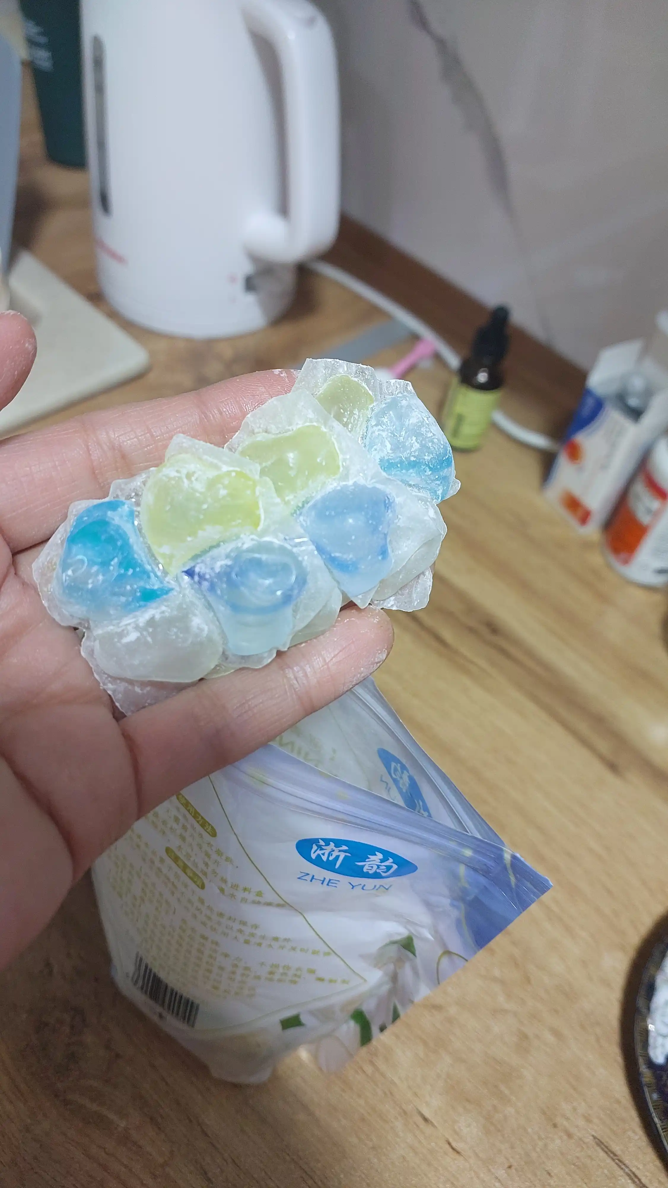 Kir yuvish kapsulalari, 30 dona, konsentrlangan gel, uzoq muddatli xushbo'y hid