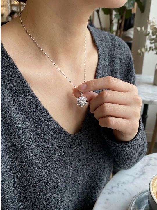 Изящное колье с кулоном звезда, блестящая цепочка с подвеской