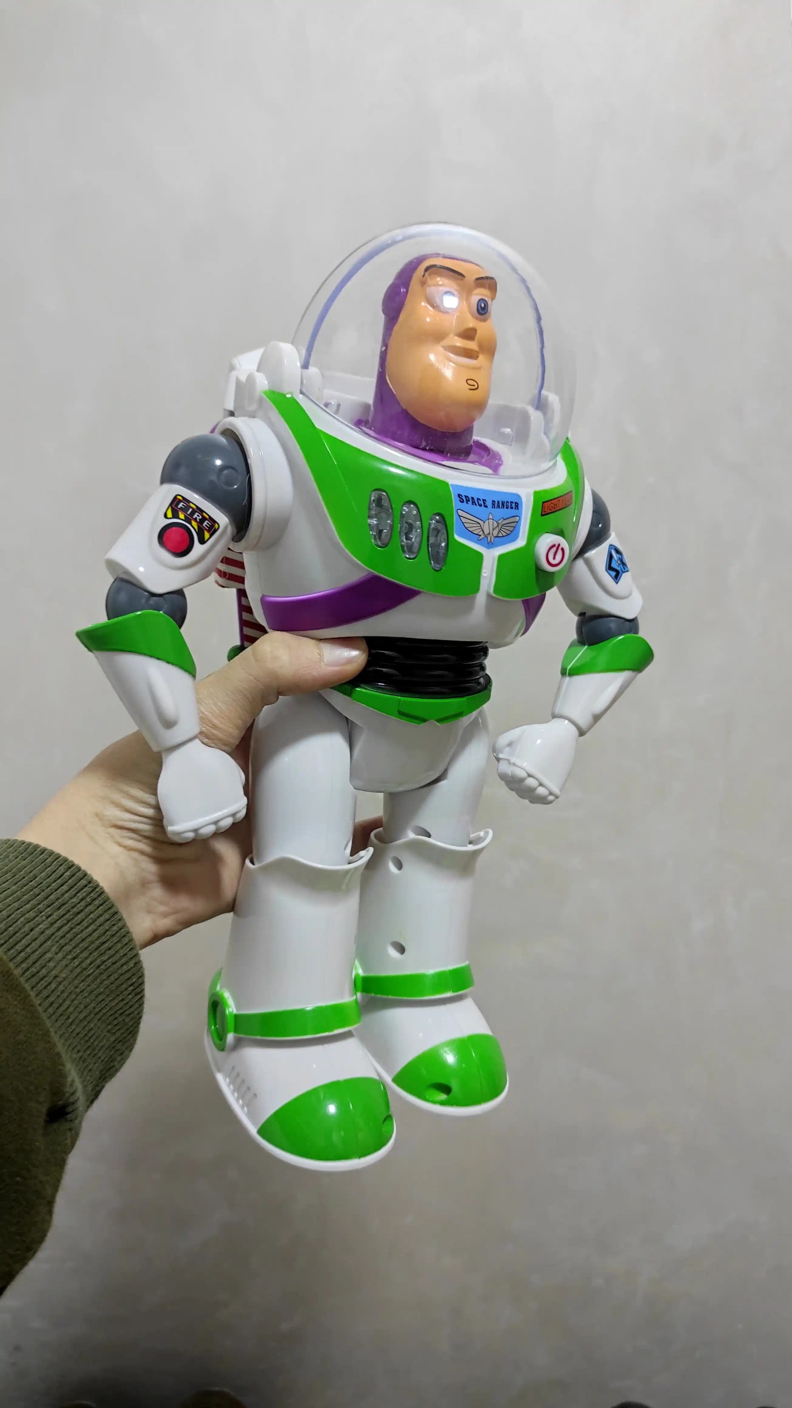 Buzz Lightyear va Woody o‘yinchoqlari hikoyasi