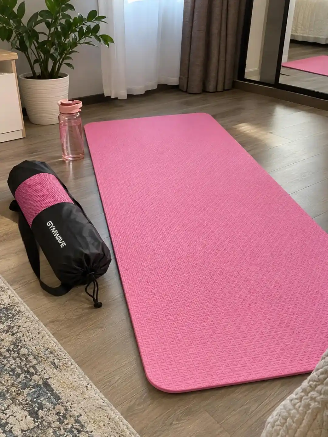 Yoga va fitnes uchun gilamcha, mashq va pilates uchun gilamcha