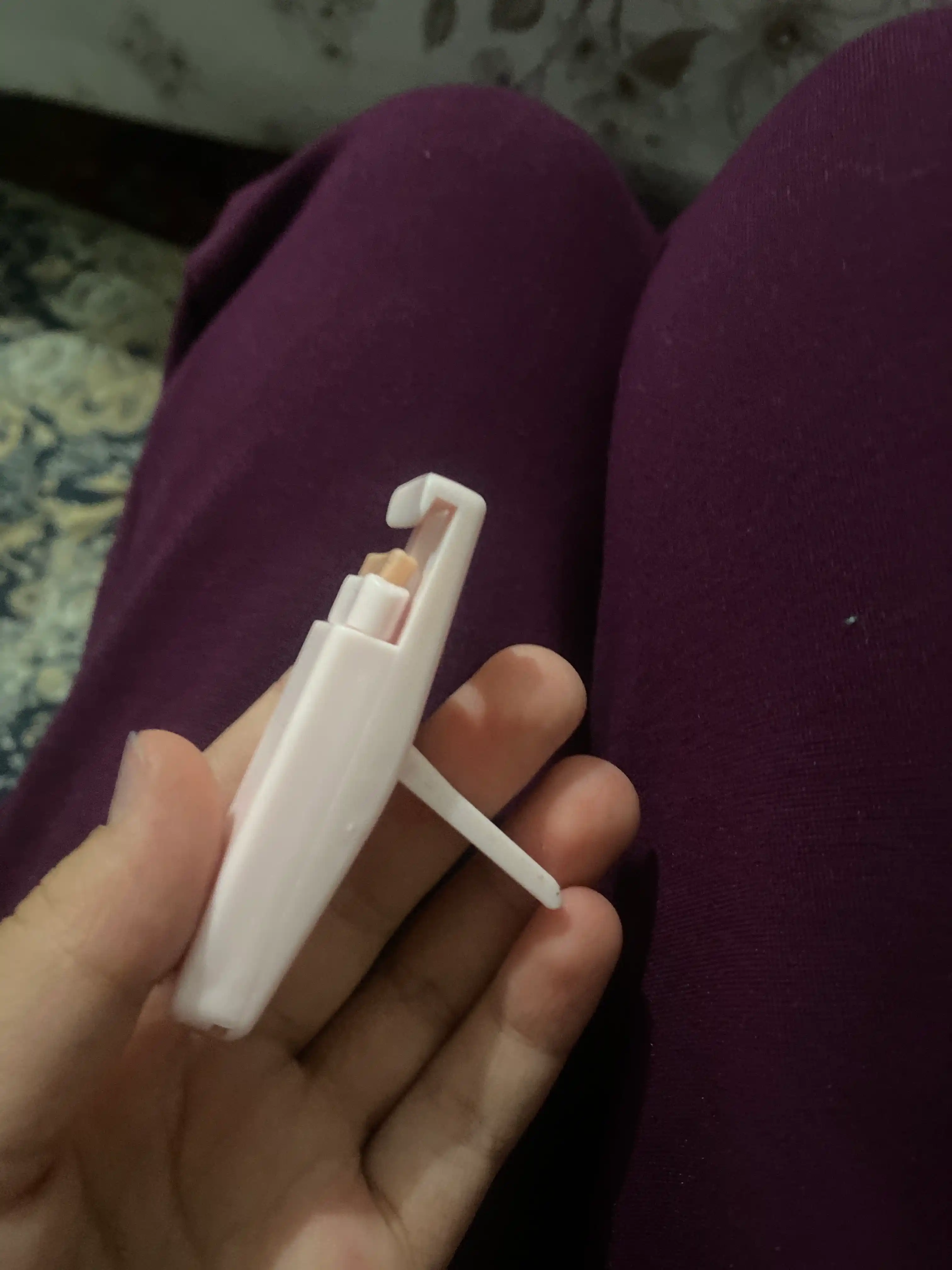 Kipriklarni bukish, kipriklarni jingalak qilish uchun kerler-qisqich, miniatyura va portativ