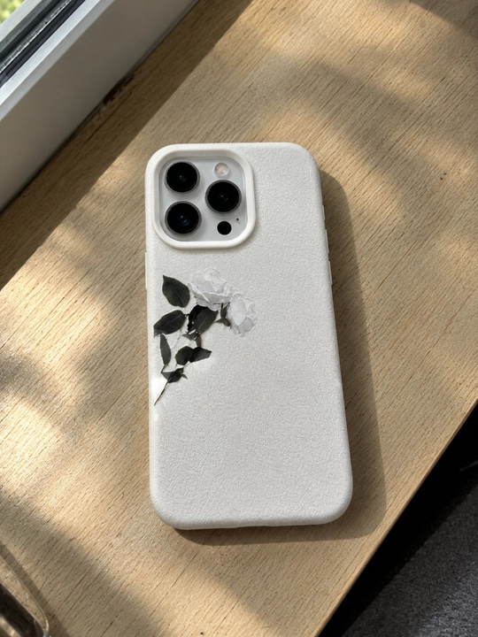 Кейс, чехол для iPhone 17 16 15 14 13  с floral текстурой красивый чехол на айфон айфон