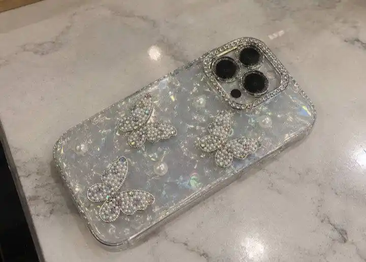 IPhone 16 Pro, 16 Pro Max, 17 Pro, 17 Pro Max uchun silikon himoya g‘ilofi