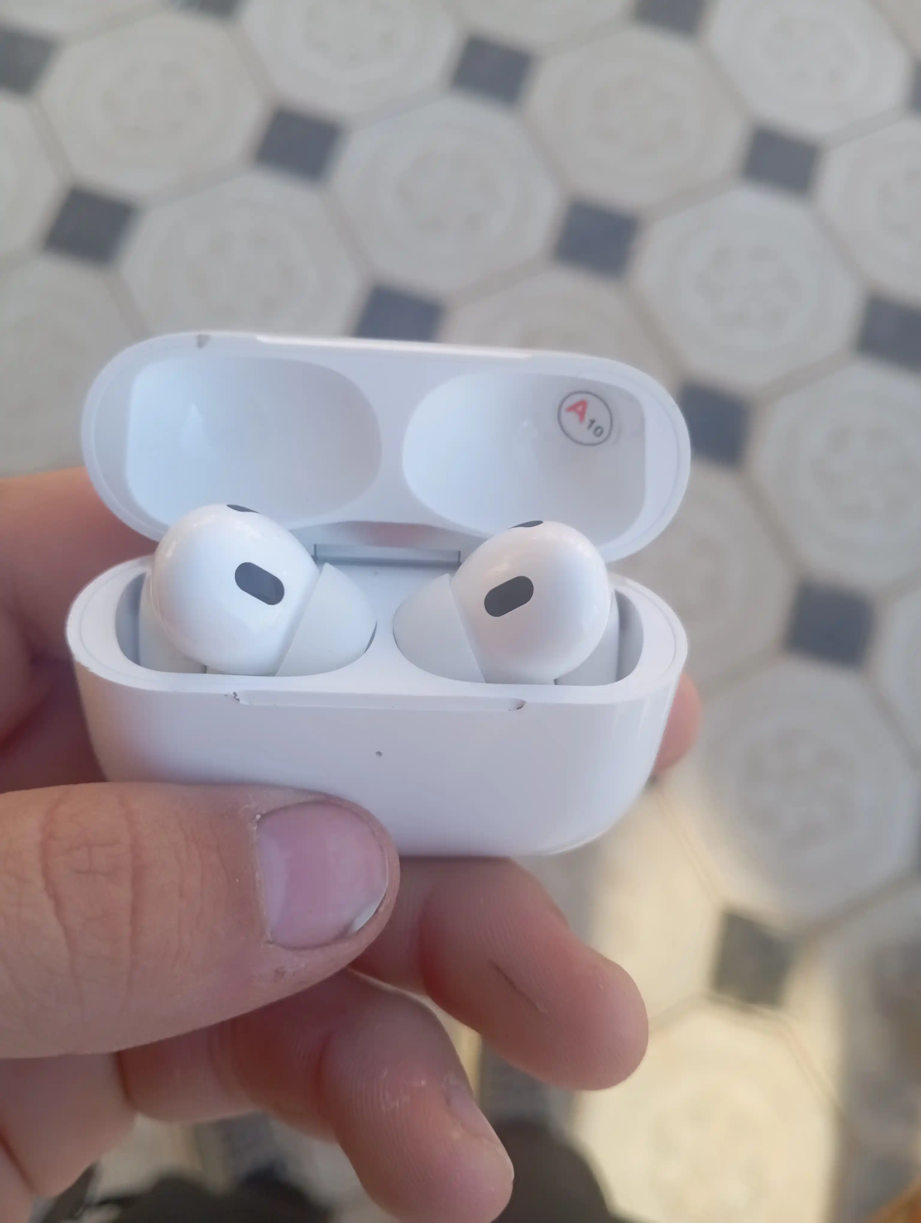 Simsiz quloqchinlar Pro 2, Sensorli keys va mikrafon bilan