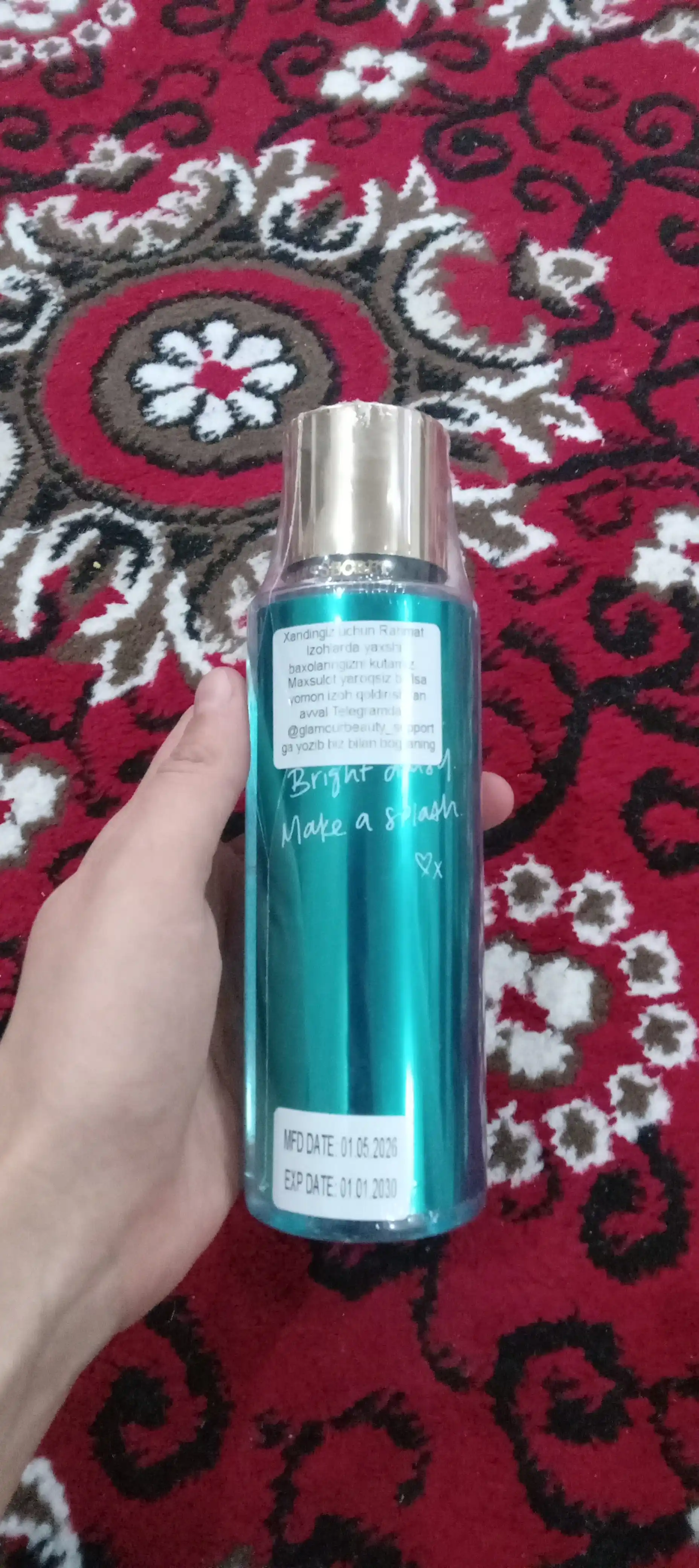 Parfyumlangan tana spreyi suvi Victoria's Secret Spreyi Aqua Kiss Rush, Shimmer, 250 ml