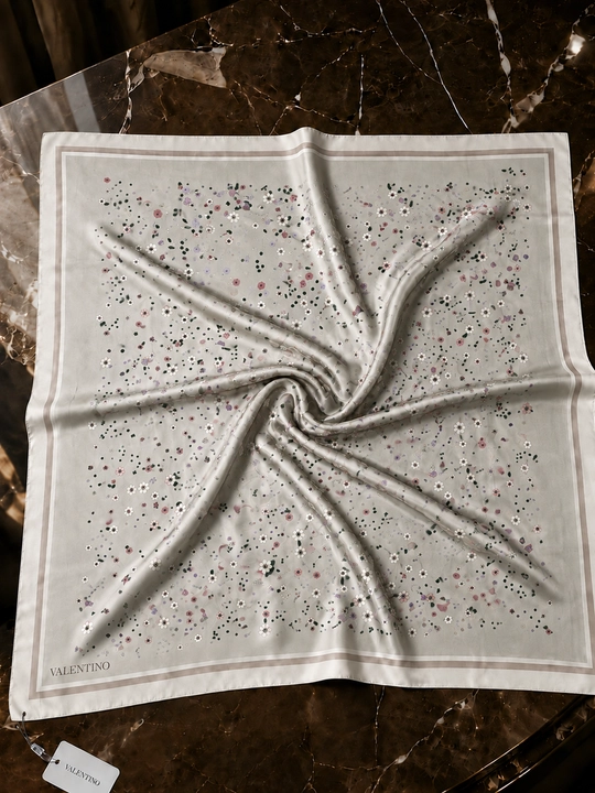 Платок Silk Twill 90×90, шелковистый с цветочным принтом, нескользящий, дышащий, для хиджаба