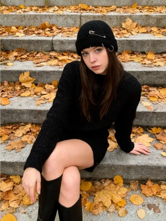Metall halqali to‘qilgan unisex shlyapa