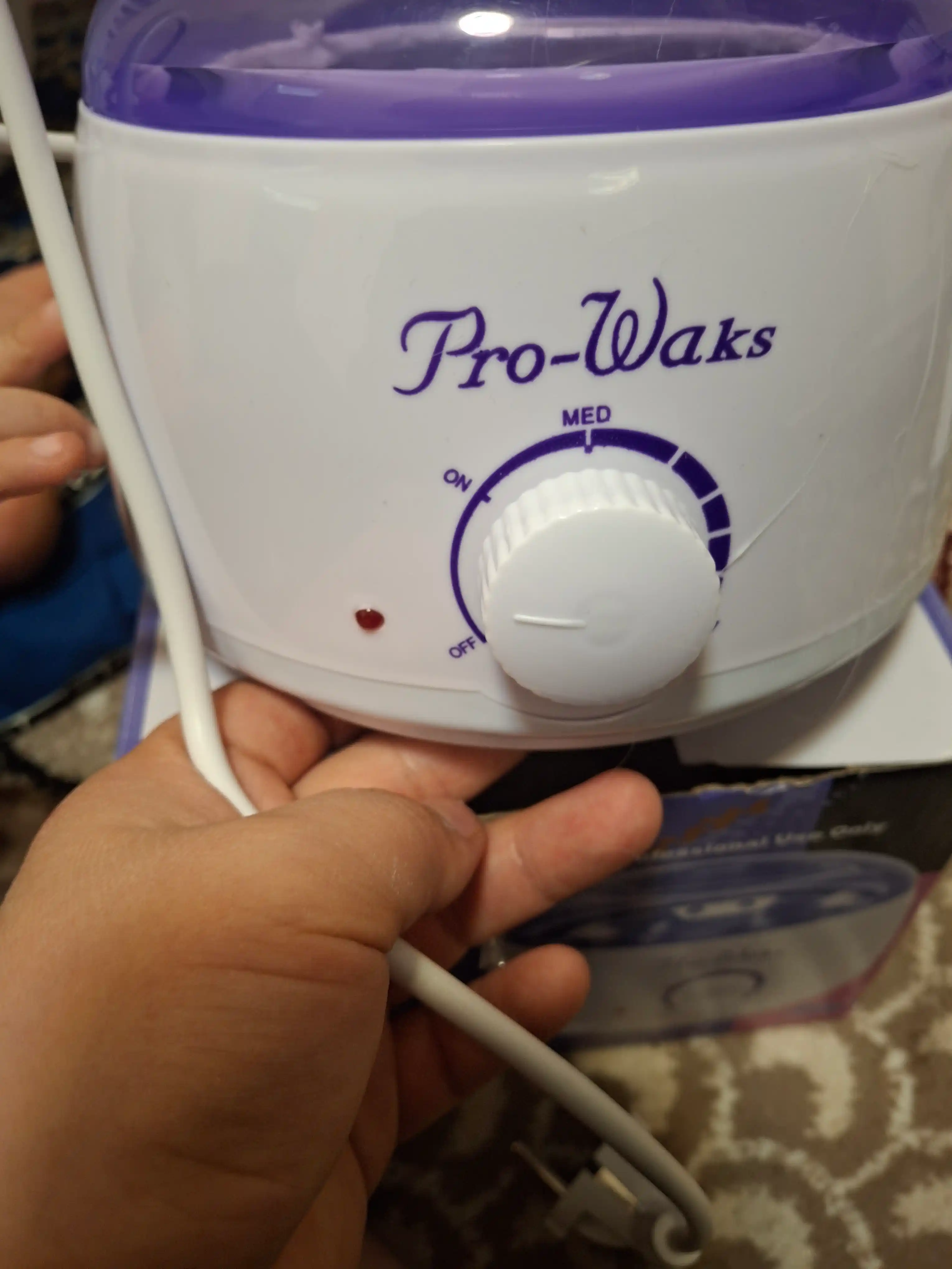 Mumli depilyatsiya uchun bankali vosklav, Pro-Wax 100