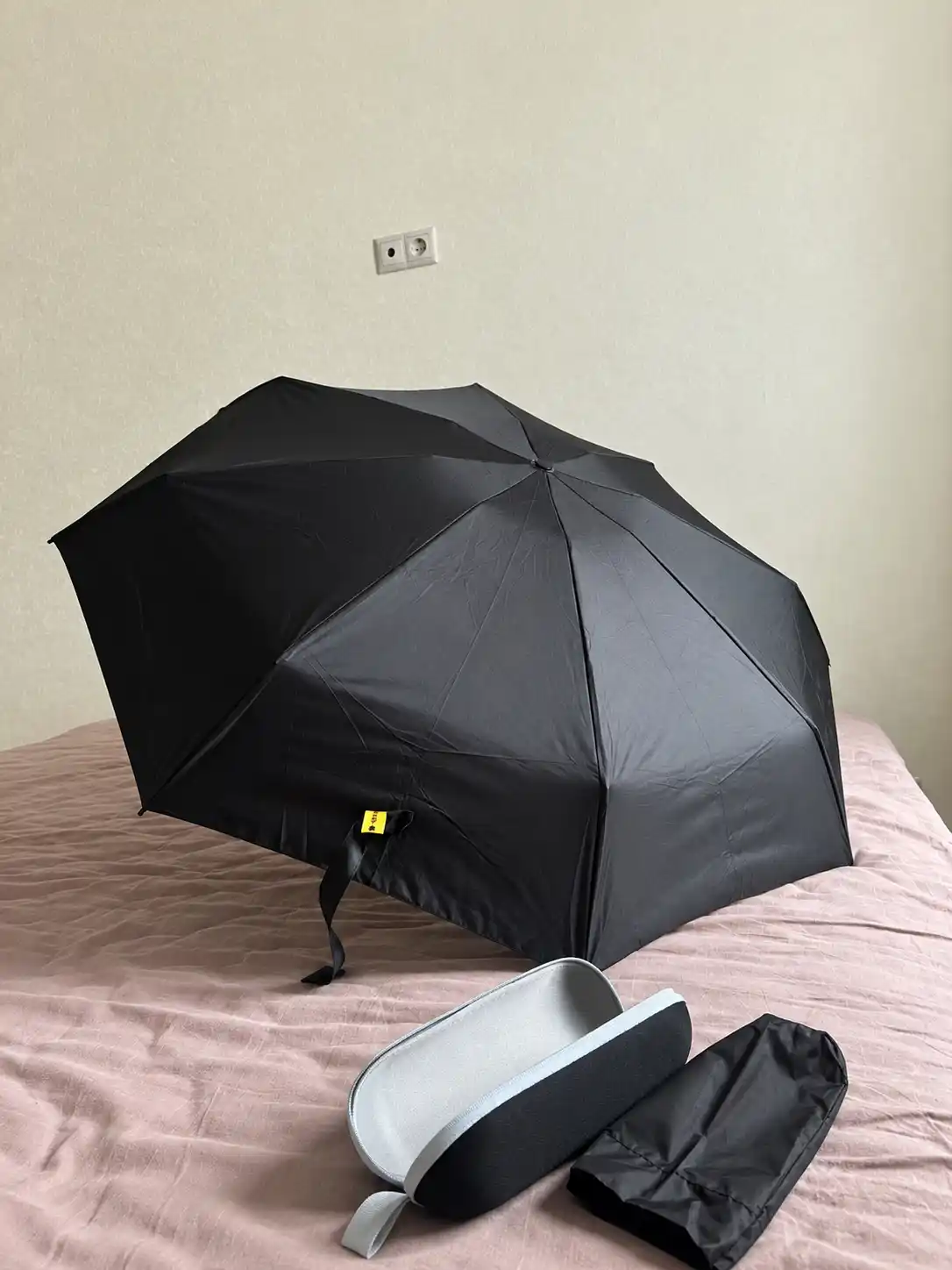 Mini soyabon RainFox, ixcham yigiladigan cho‘ntak zontik, g‘ilofli, 8 ta 2talik spitsa