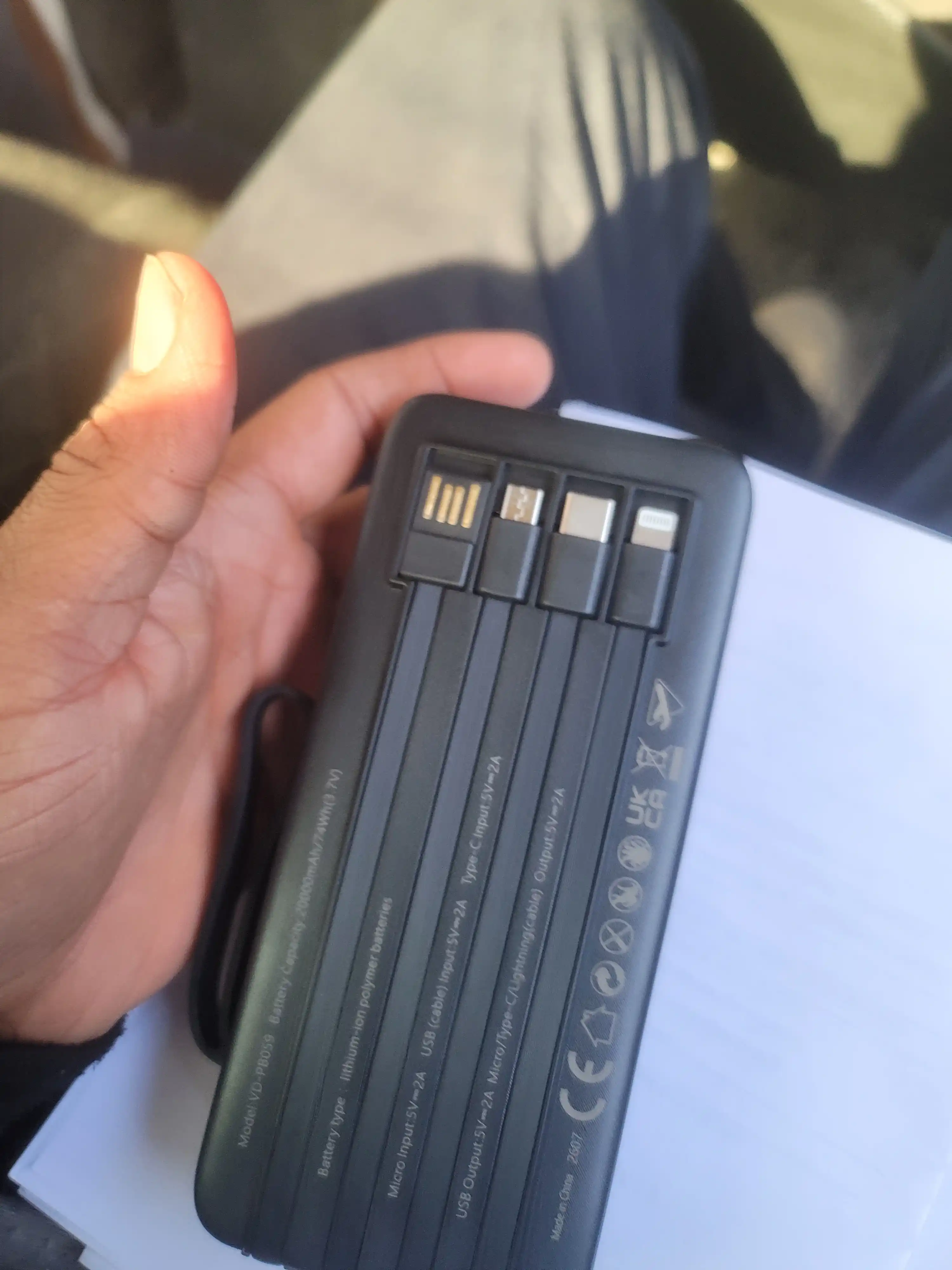 Power Bank 20000mA tezkor quvvat bilan tashqi akkumulyatori +4 kabel bilan
